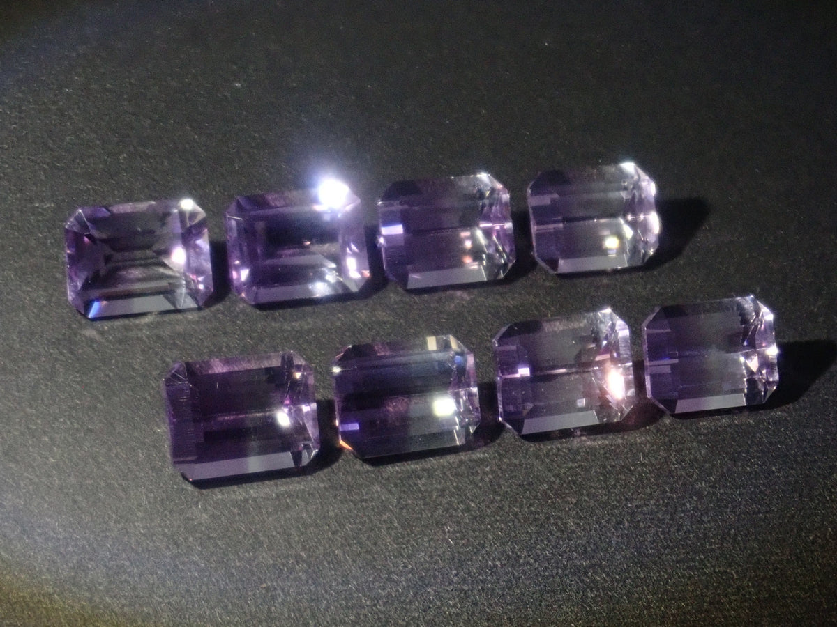 【10/2 22時販売】《限定8石》ブラジル産バイカラーアメジストガチャ1石ルース（約9×7mm）《複数購入割引有》