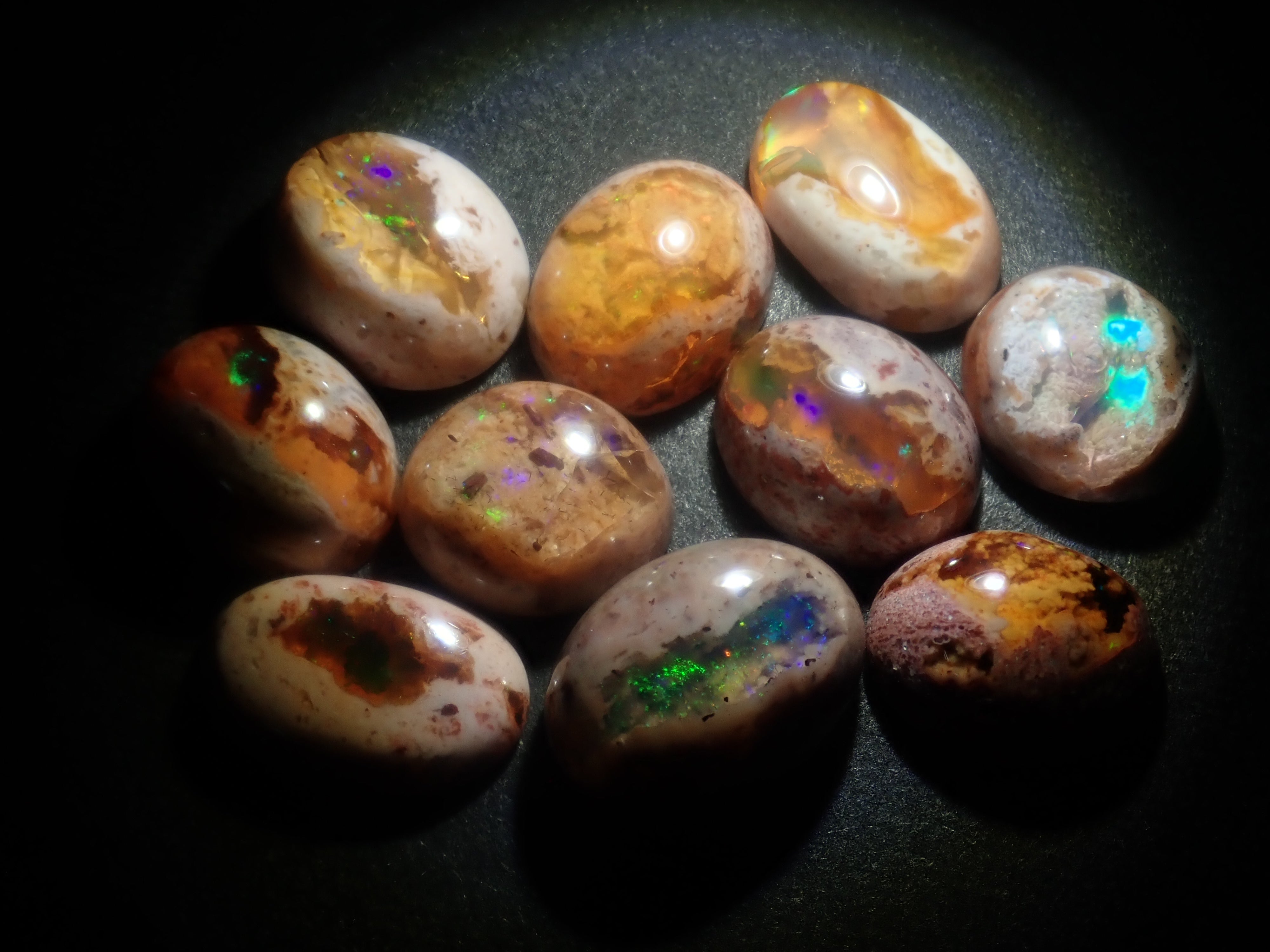 限定10石》メキシコ産カンテラオパールガチャ1石ルース(平均2.5ct) 限定10石》メキシコ産カンテラオパールガチャ1石ルース(平均2.5ct)
