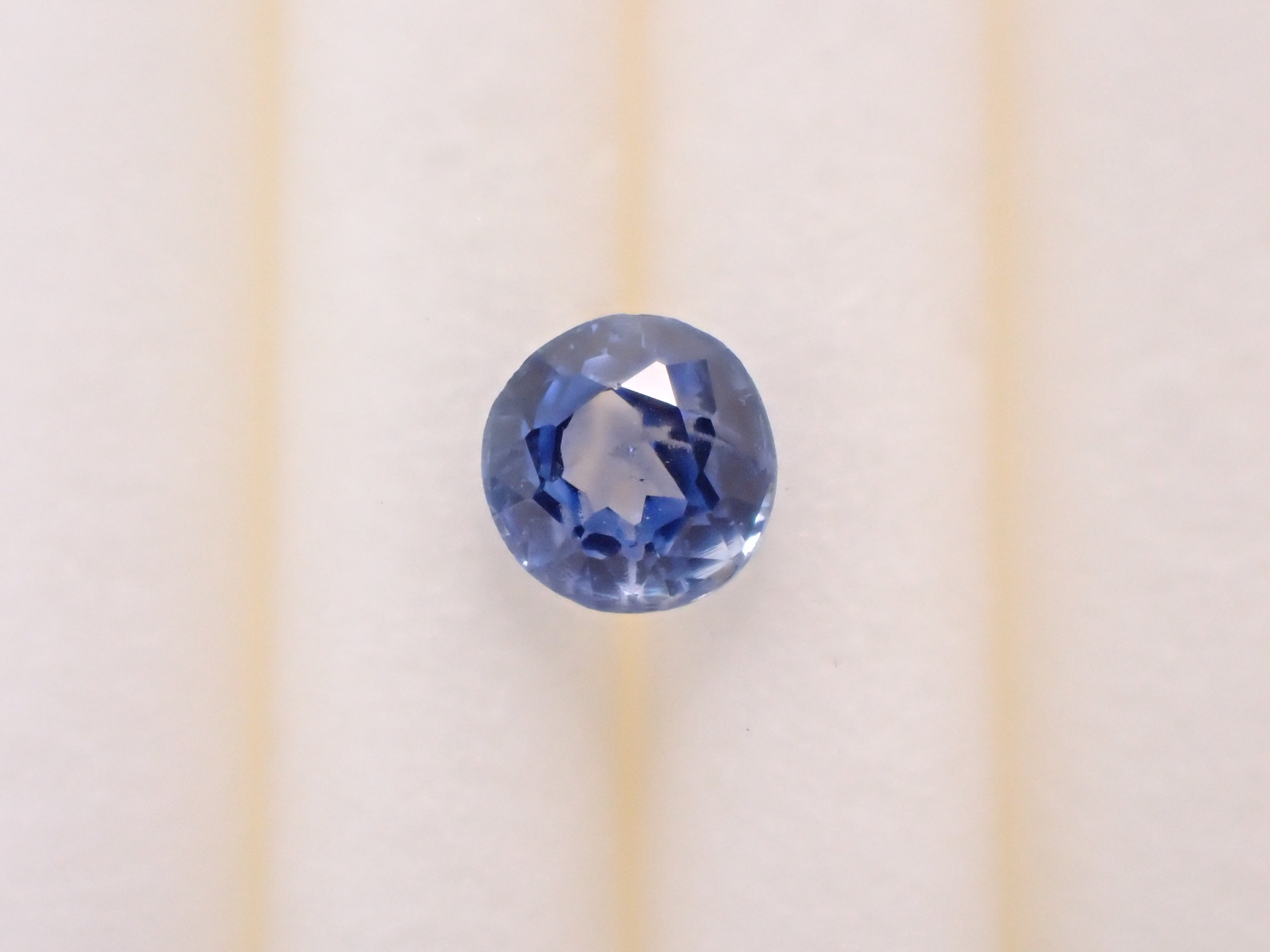 カシミール産非加熱サファイア 3.2mm/0.190ctルース GIA