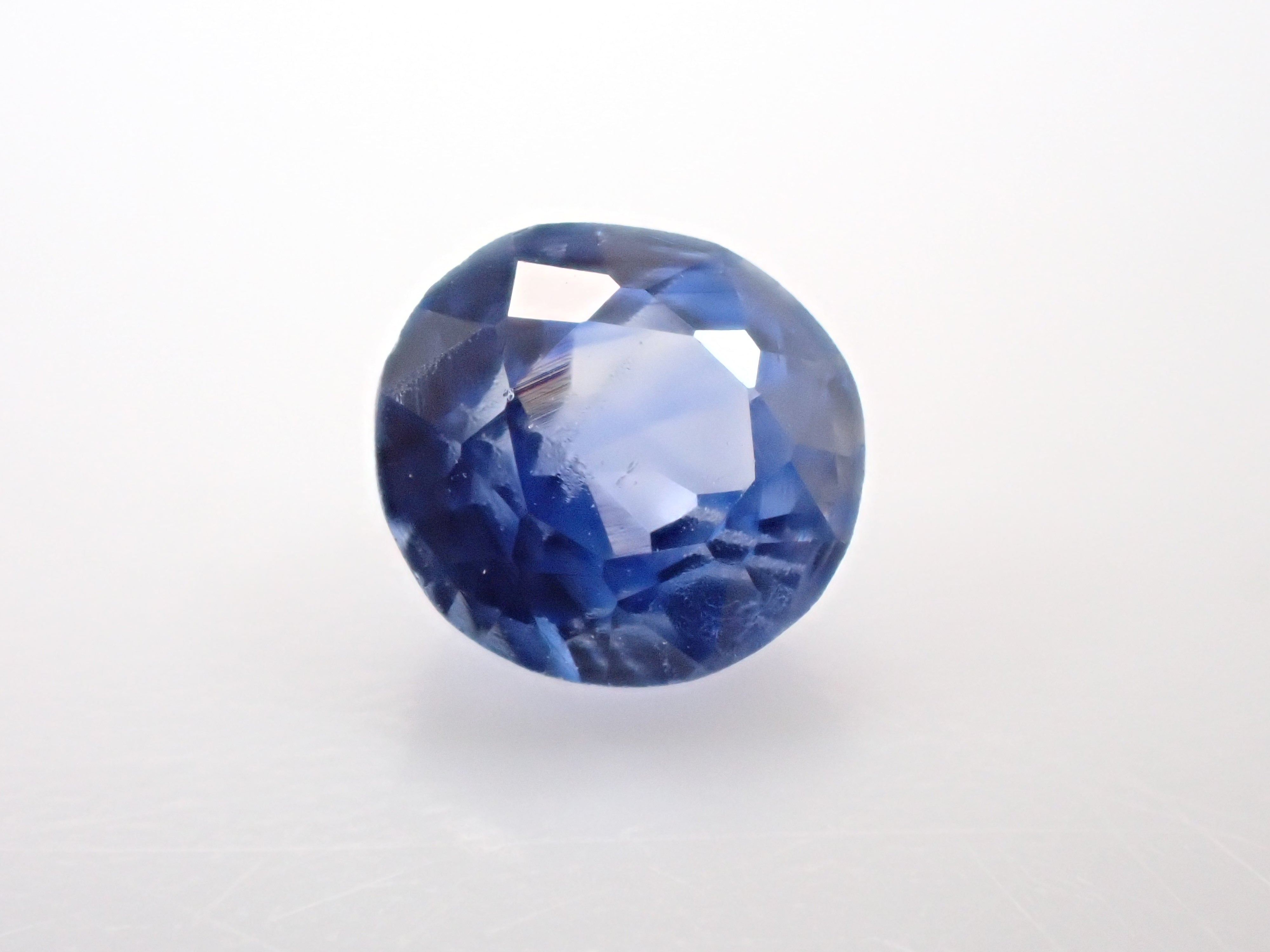 カシミール産非加熱サファイア 3.2mm/0.190ctルース GIA