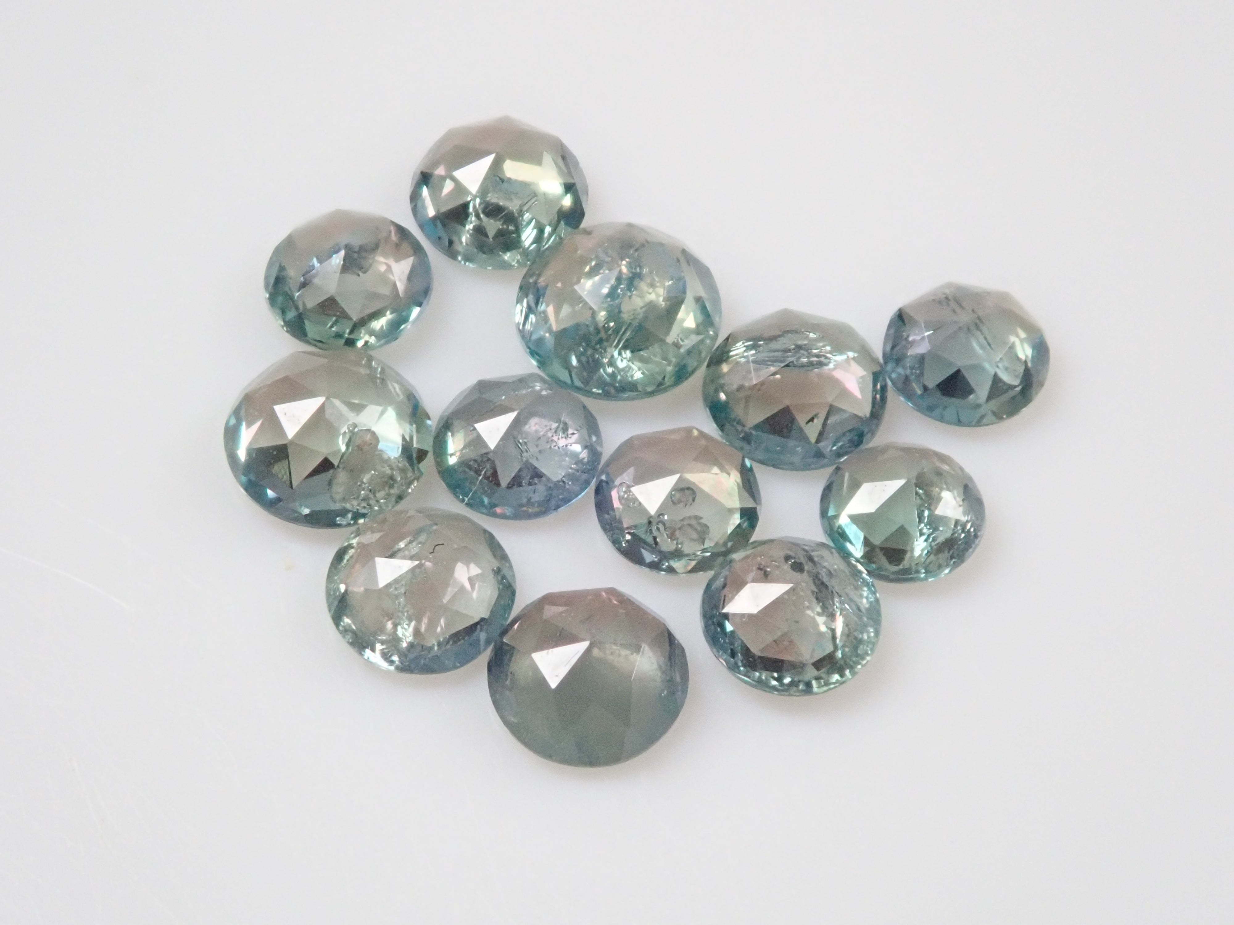 [With translation] Brazilian alexandrite (Hemachita mine, rose cut, max. 3.1mm) 1 stone loose