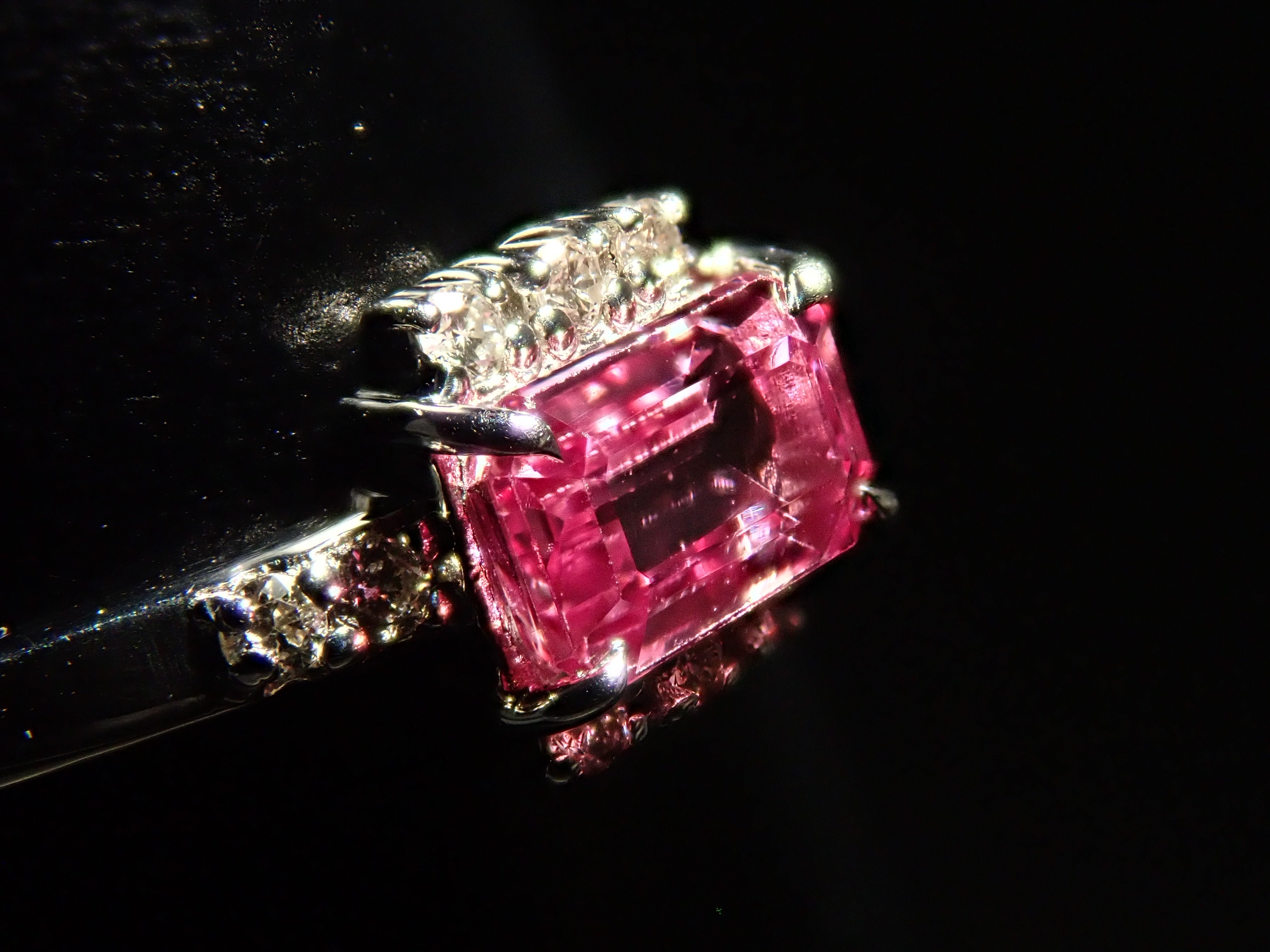 Pt900 ピンクサファイア 0.42ct ダイヤモンド 0.05ctリング 日独鑑