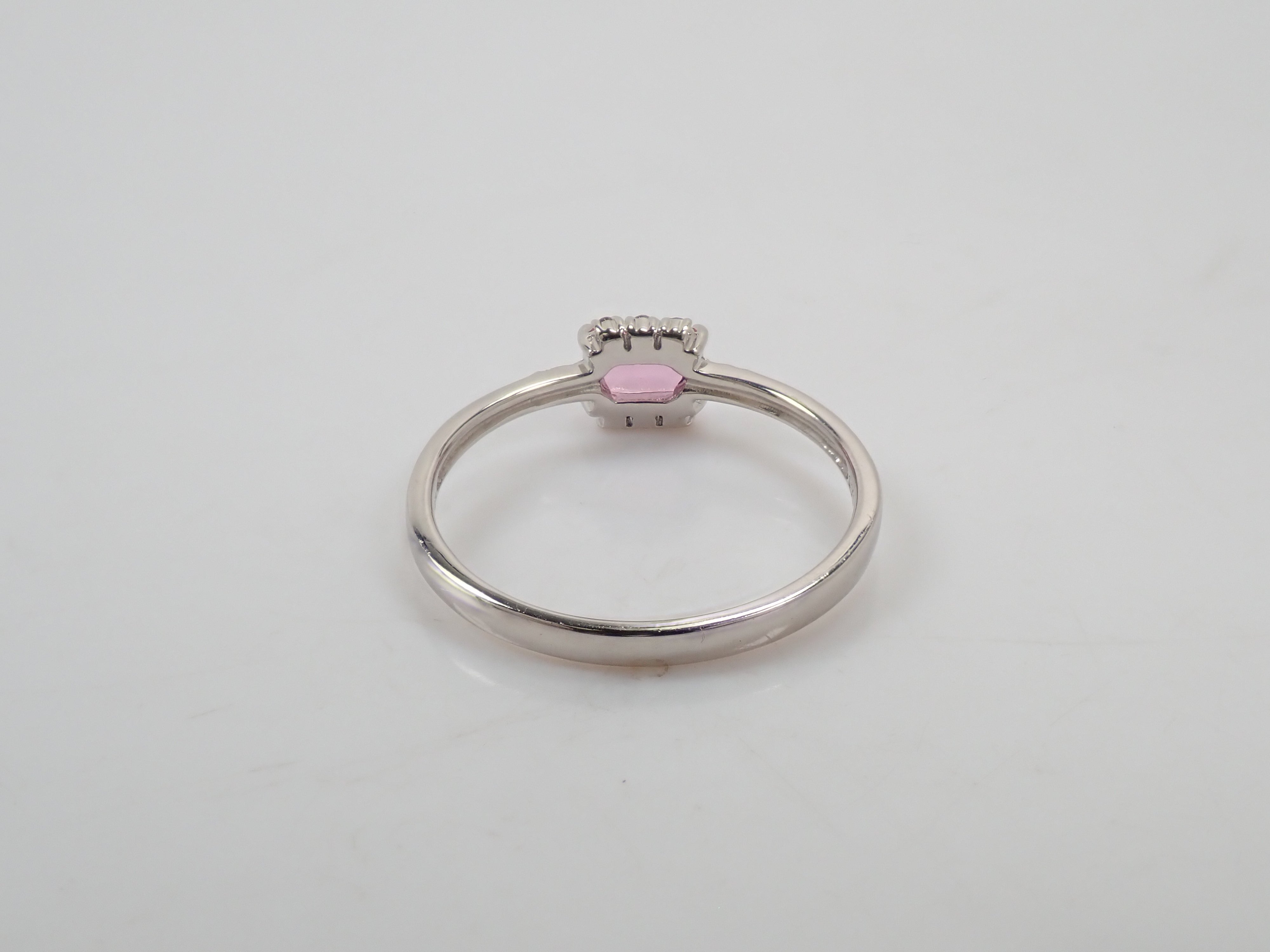 Pt900 ピンクサファイア 0.42ct ダイヤモンド 0.05ctリング 日独鑑