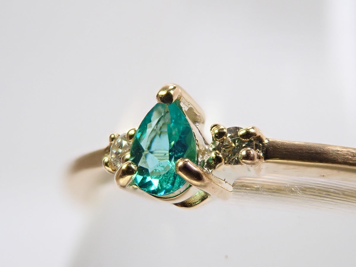 [Item #22602822] 18K Yellow Gold Brazilian Paraiba Tourmaline 0.055ct and Diamond 0.014ct Ring with Sorting Report