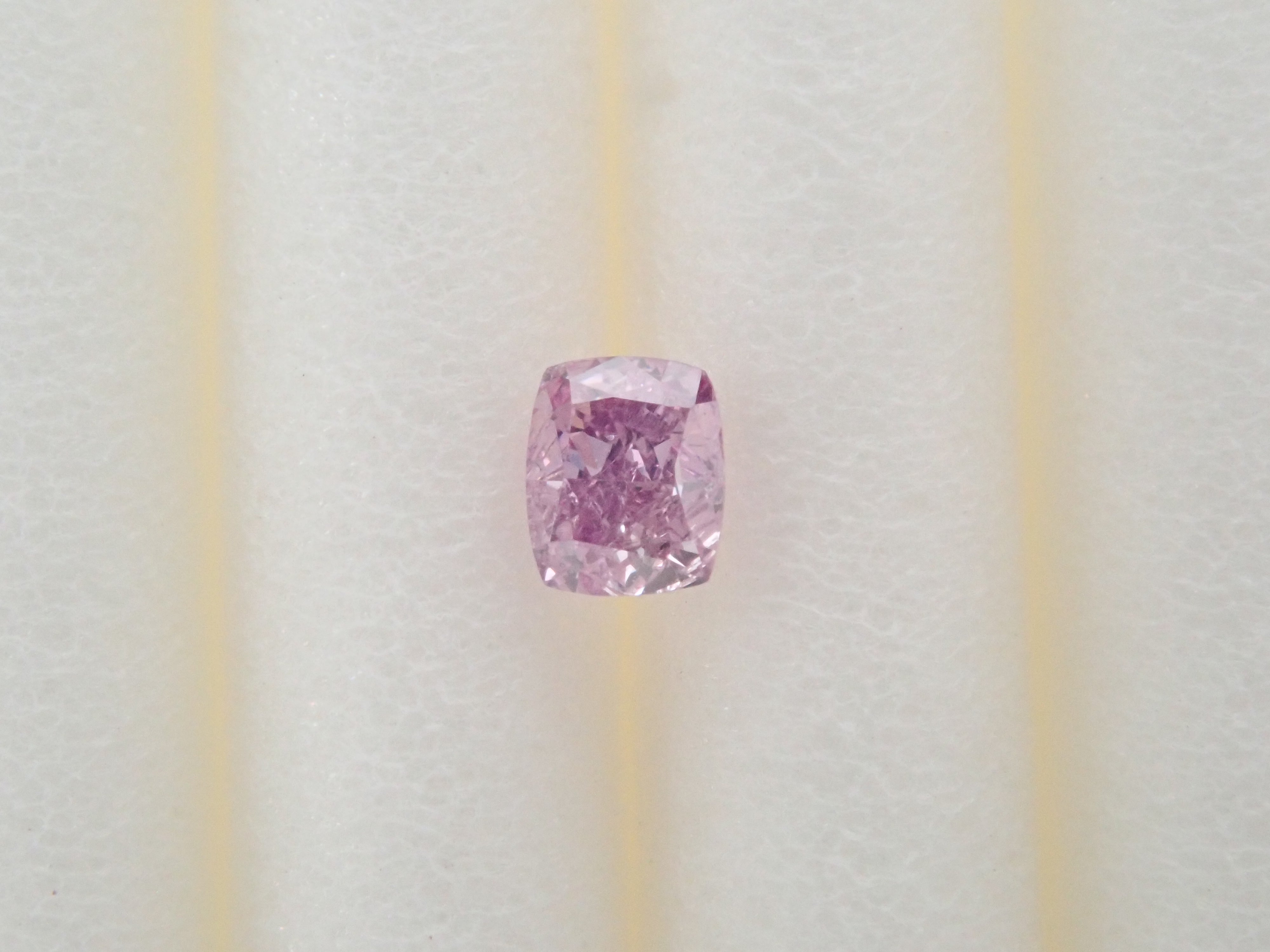 ピンクダイヤモンド 0.057ctルース(FANCY INTENSE PURPLE PINK, I1)