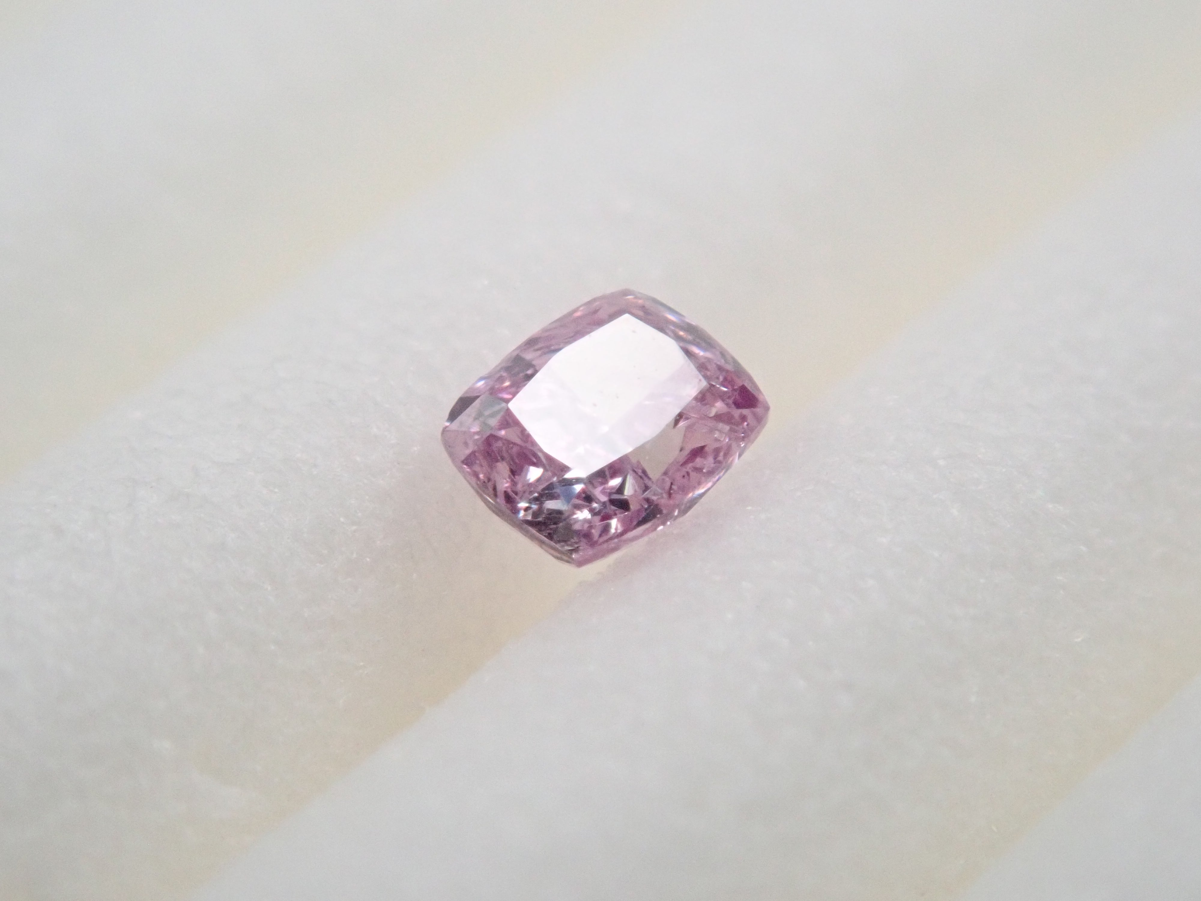 ピンクダイヤモンド 0.057ctルース(FANCY INTENSE PURPLE PINK, I1)