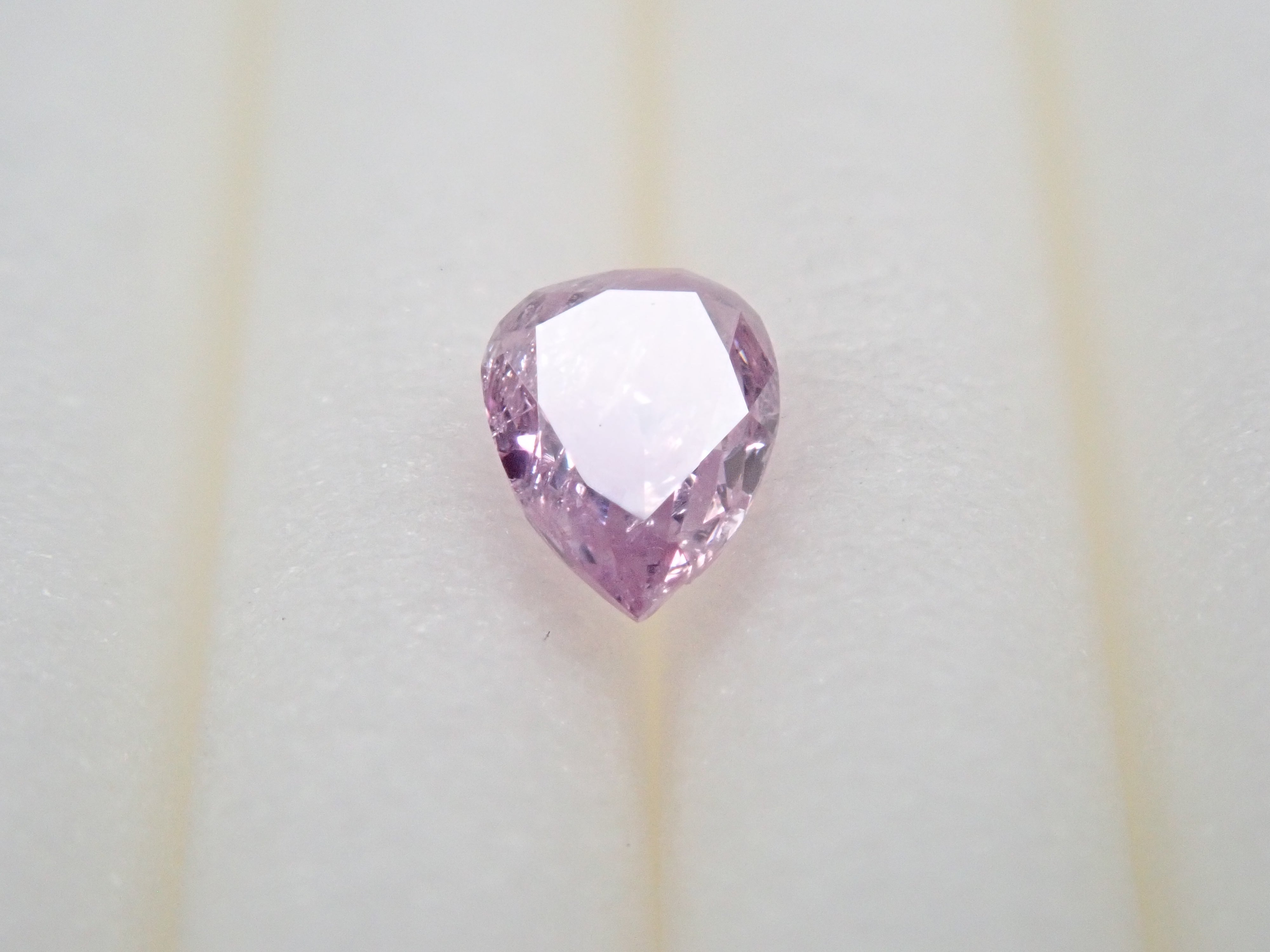 ピンクダイヤモンド 0.111ctルース(FANCY INTENSE PINK PURPLE, I-2)