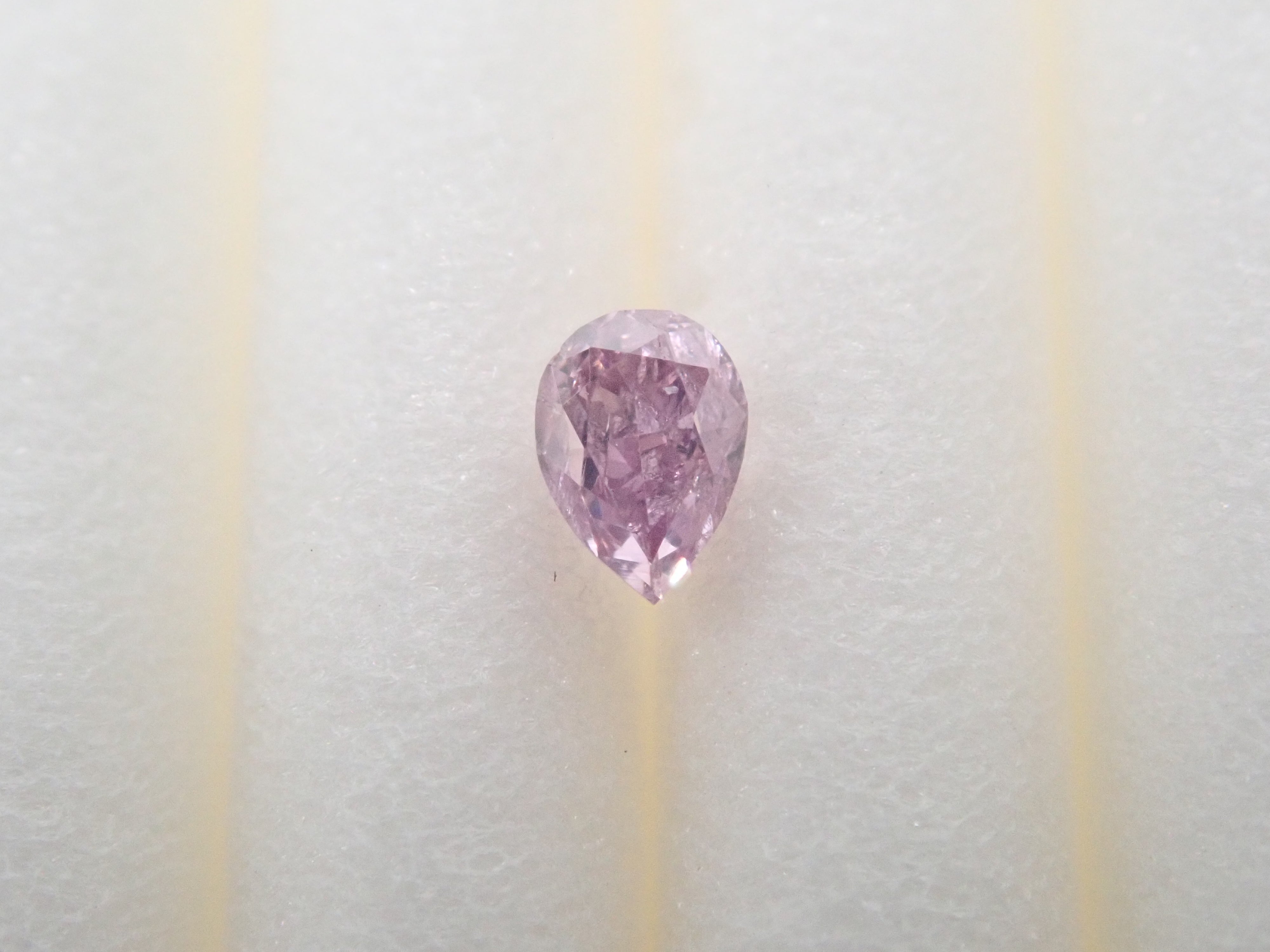 【32501524掲載】ピンクダイヤモンド 0.070ctルース(FANCY VIVID PINK PURPLE, I-1)