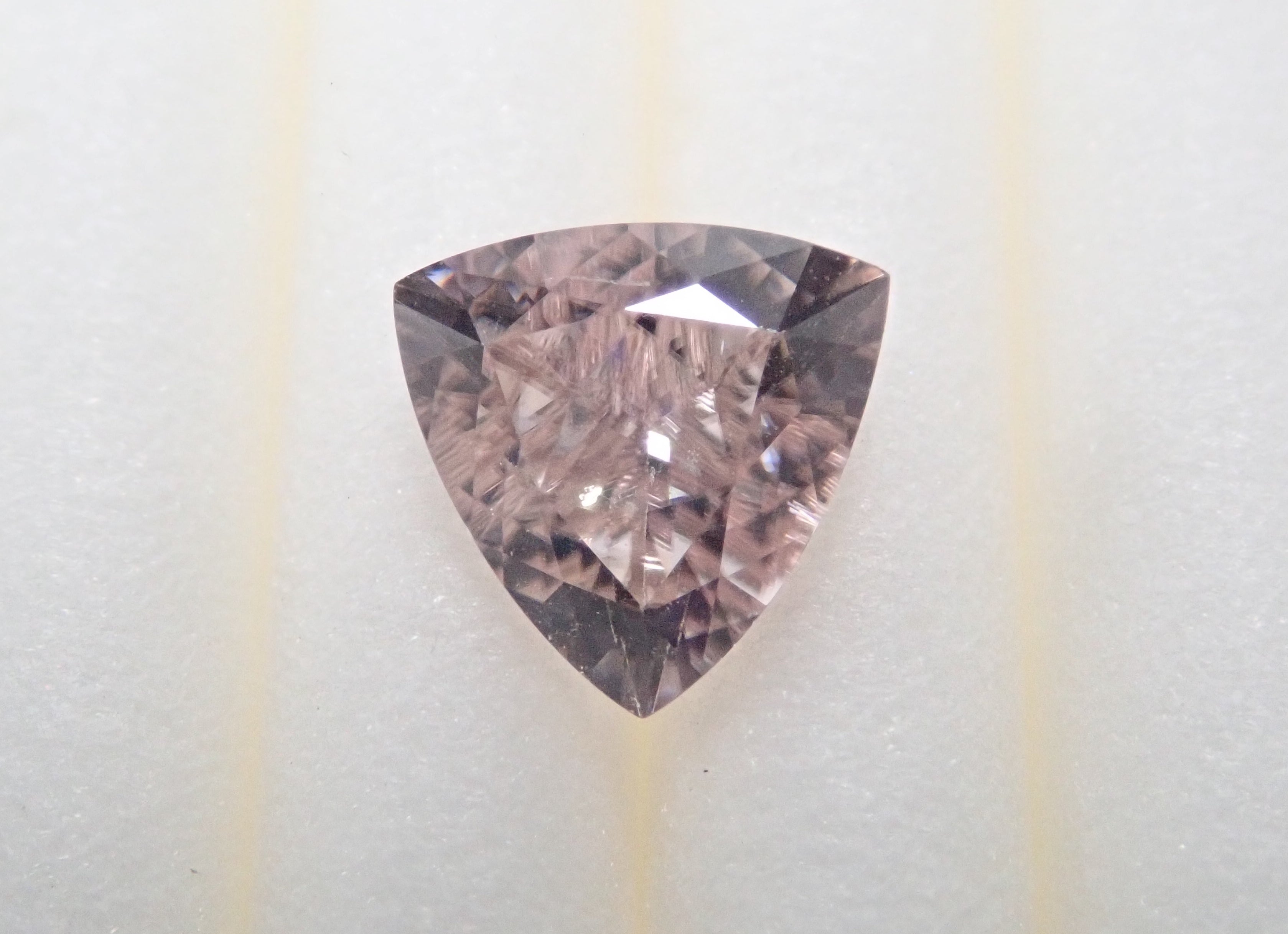 [KEN] Pink zircon 0.560ct loose