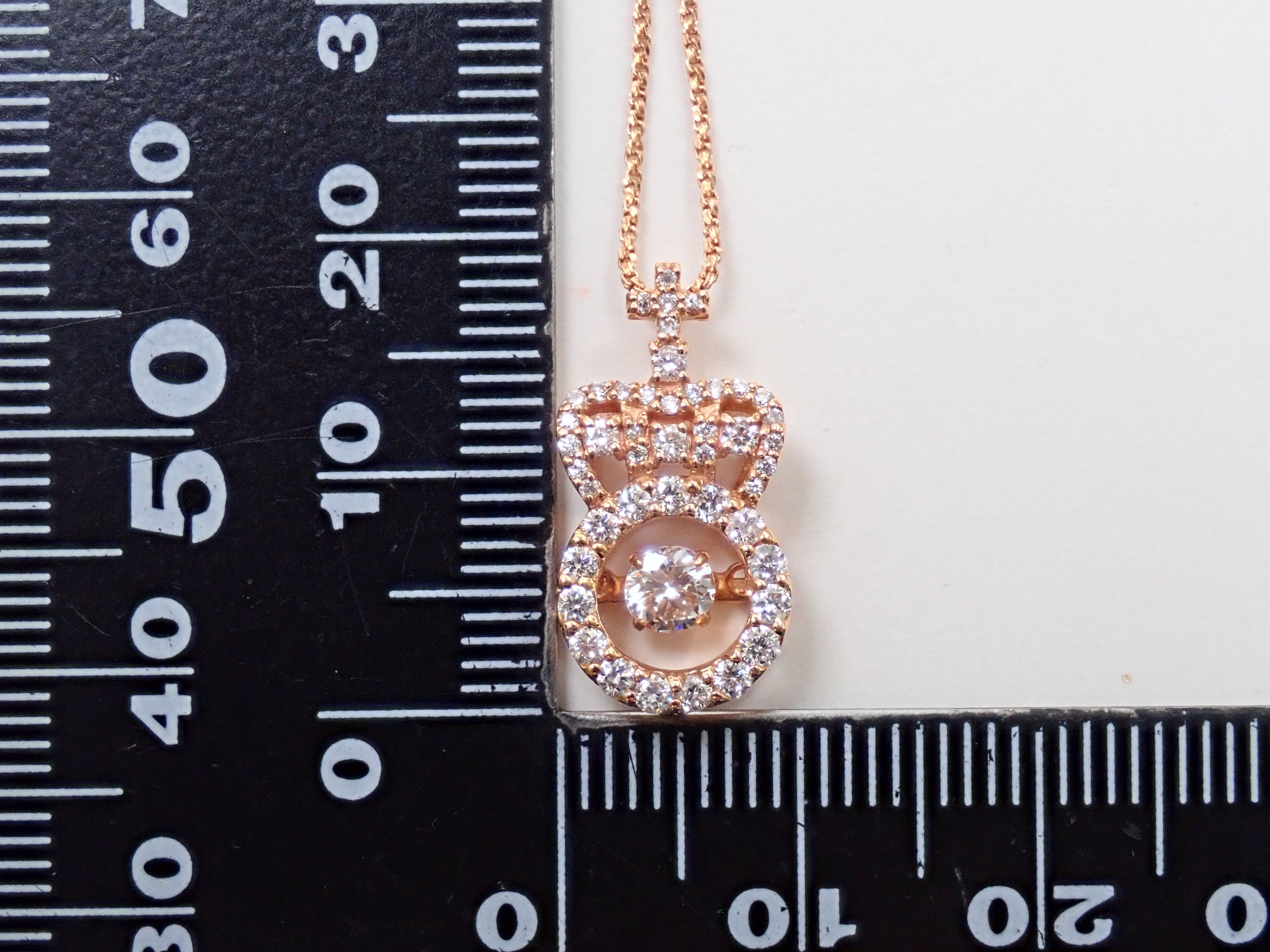 モ*。様 18k ペンダントトップ　揺れる K18 揺れるダイヤモンド 0.211ct ダイヤモンド0.35ct ペンダント