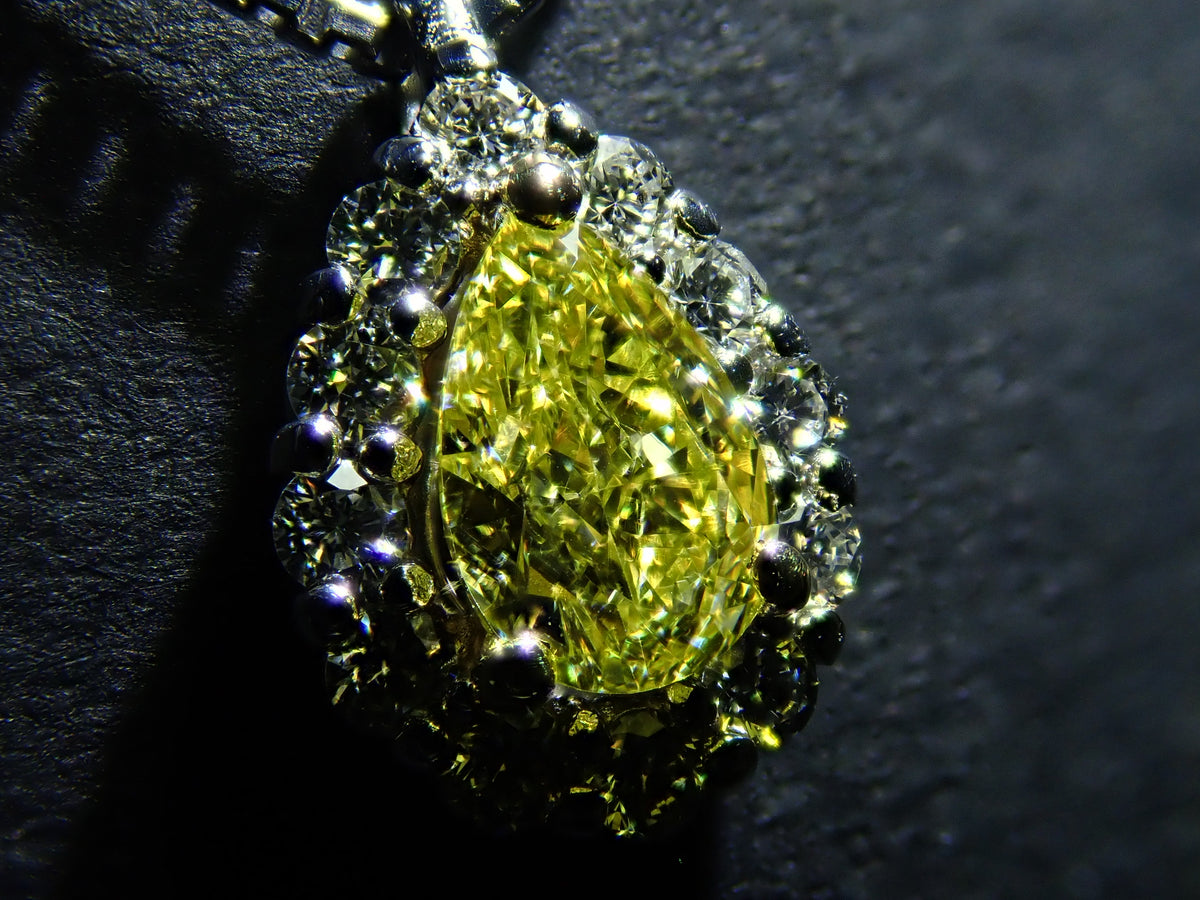 [22602825] Pt950/K18 Yellow Diamond 0.263ct Diamond 0.10ct Pendant (Necklace) with Appraisal Certificate