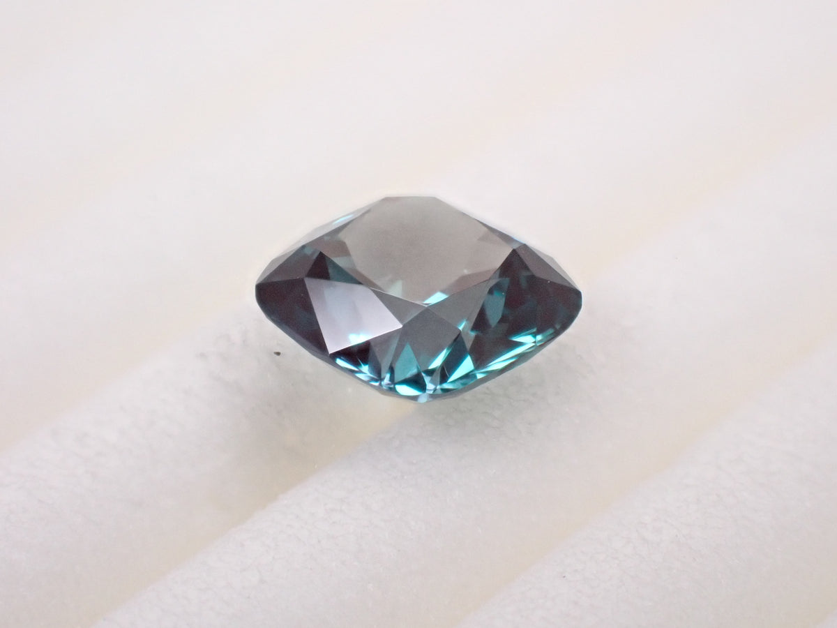 合成アレキサンドライト 0.614ctルース