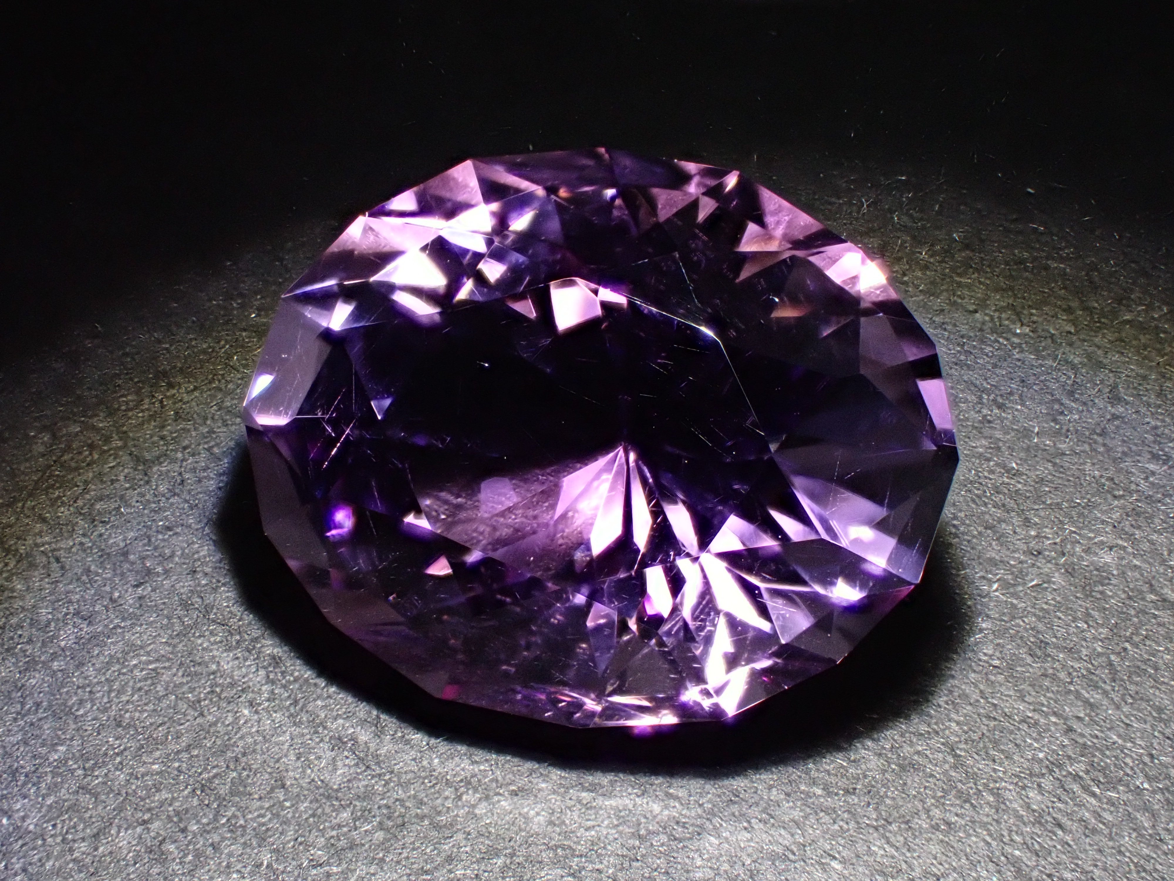 12564509刊載】巴西產紫水晶8.984ct 裸石