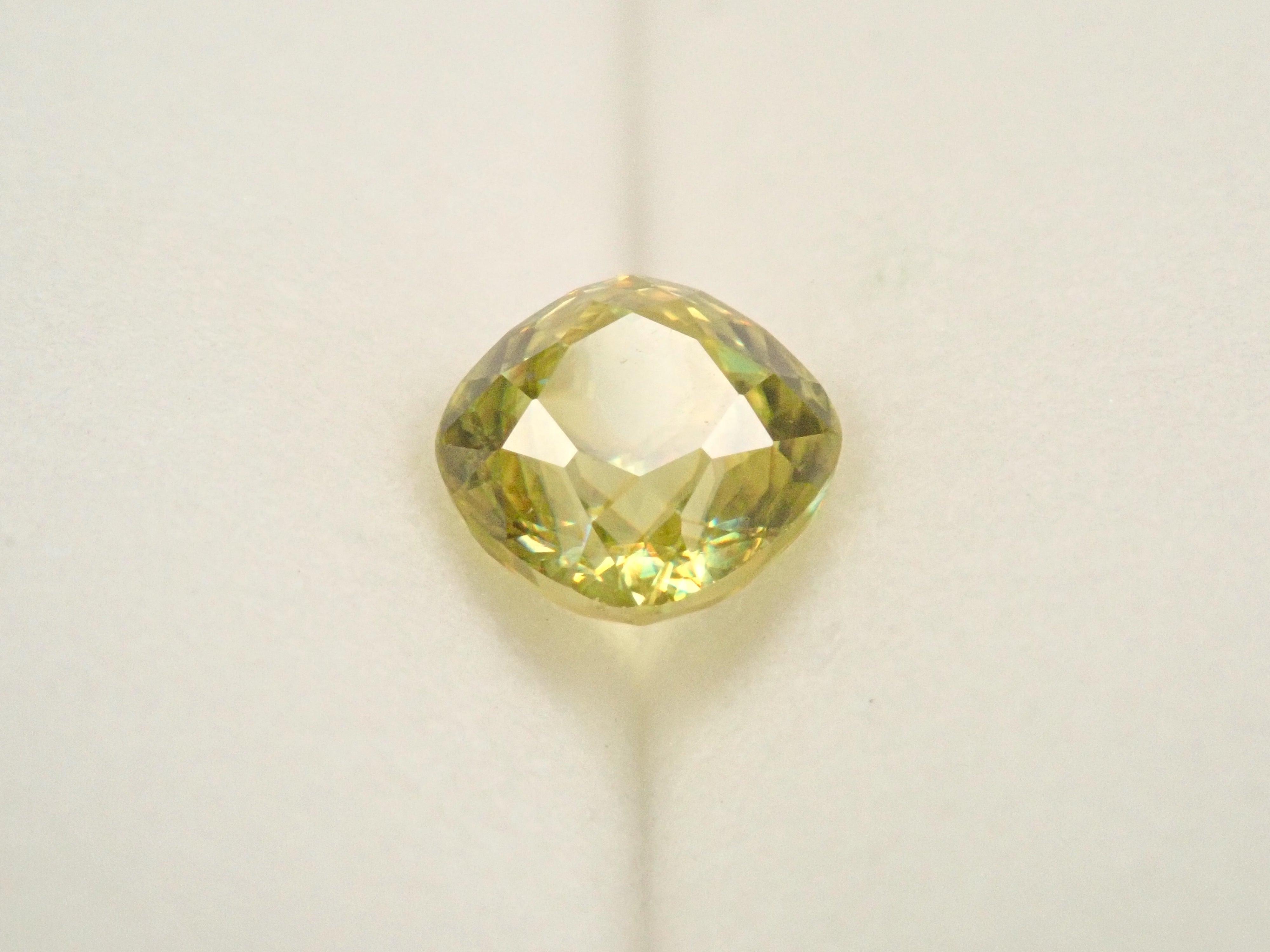 【10/9 22時販売】ジンバブエ産スフェーン 1.028ctルース