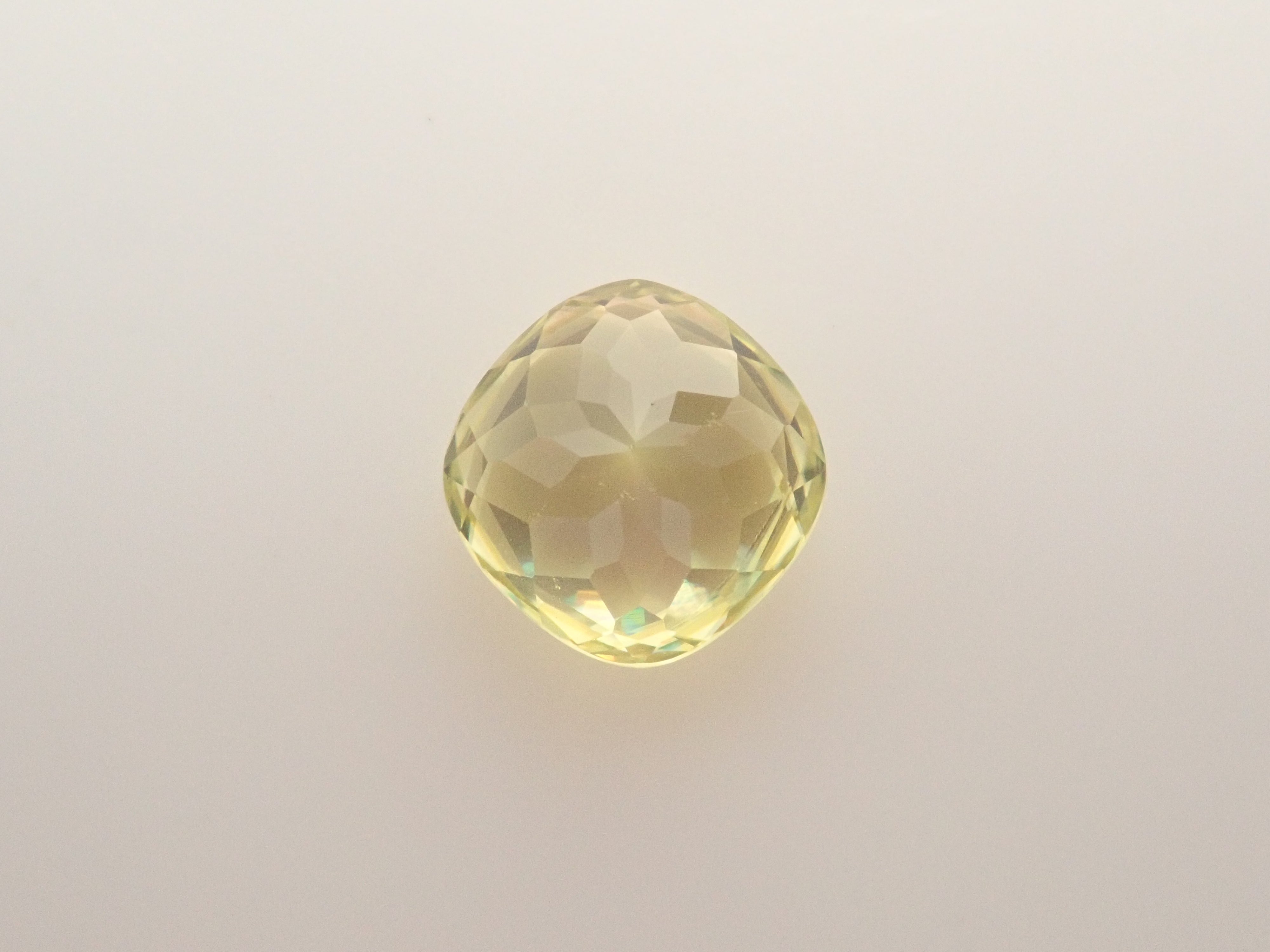 【10/9 22時販売】ジンバブエ産スフェーン 1.028ctルース