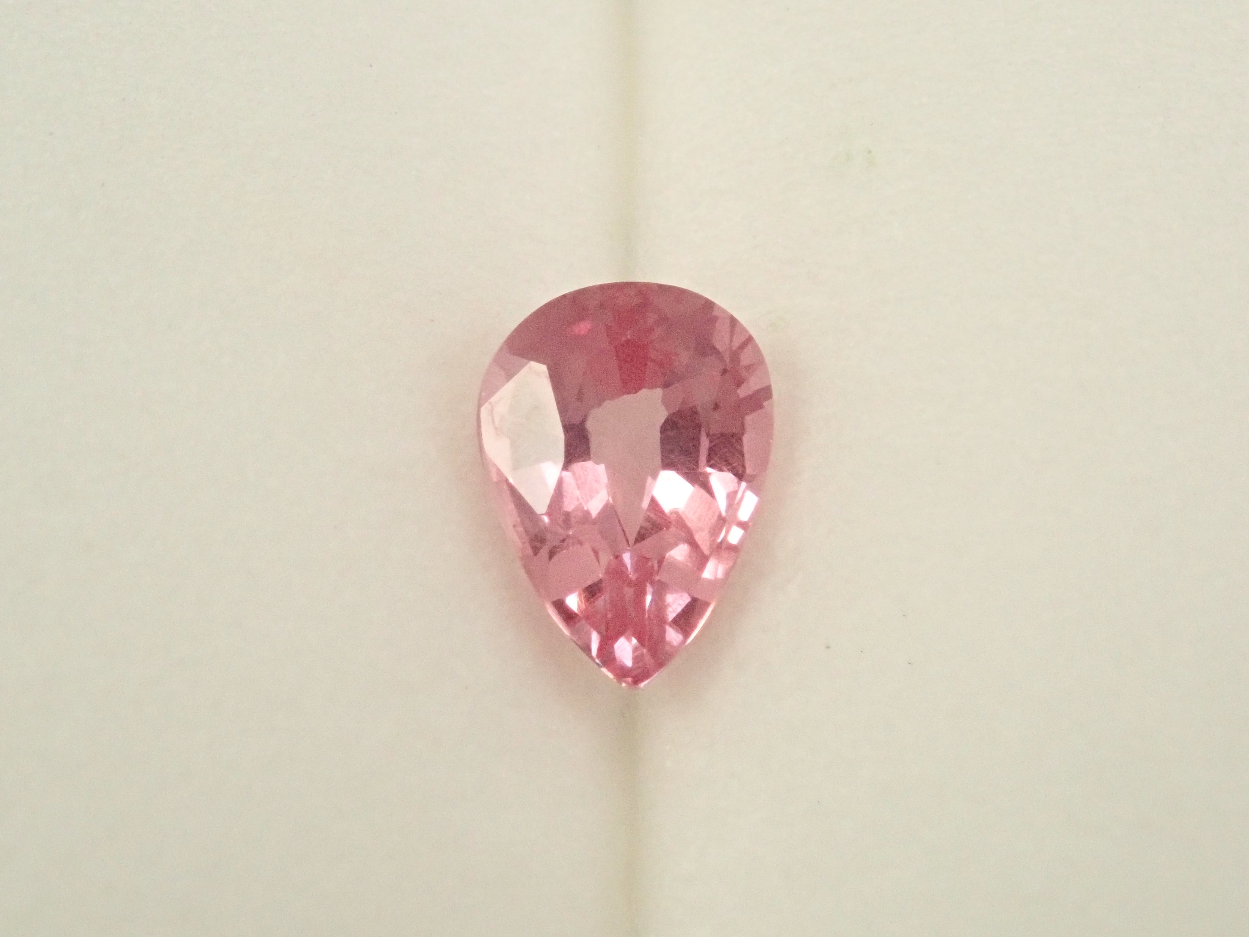 【10/9 22時販売】タンザニア産ドラゴンガーネット 0.931ctルース