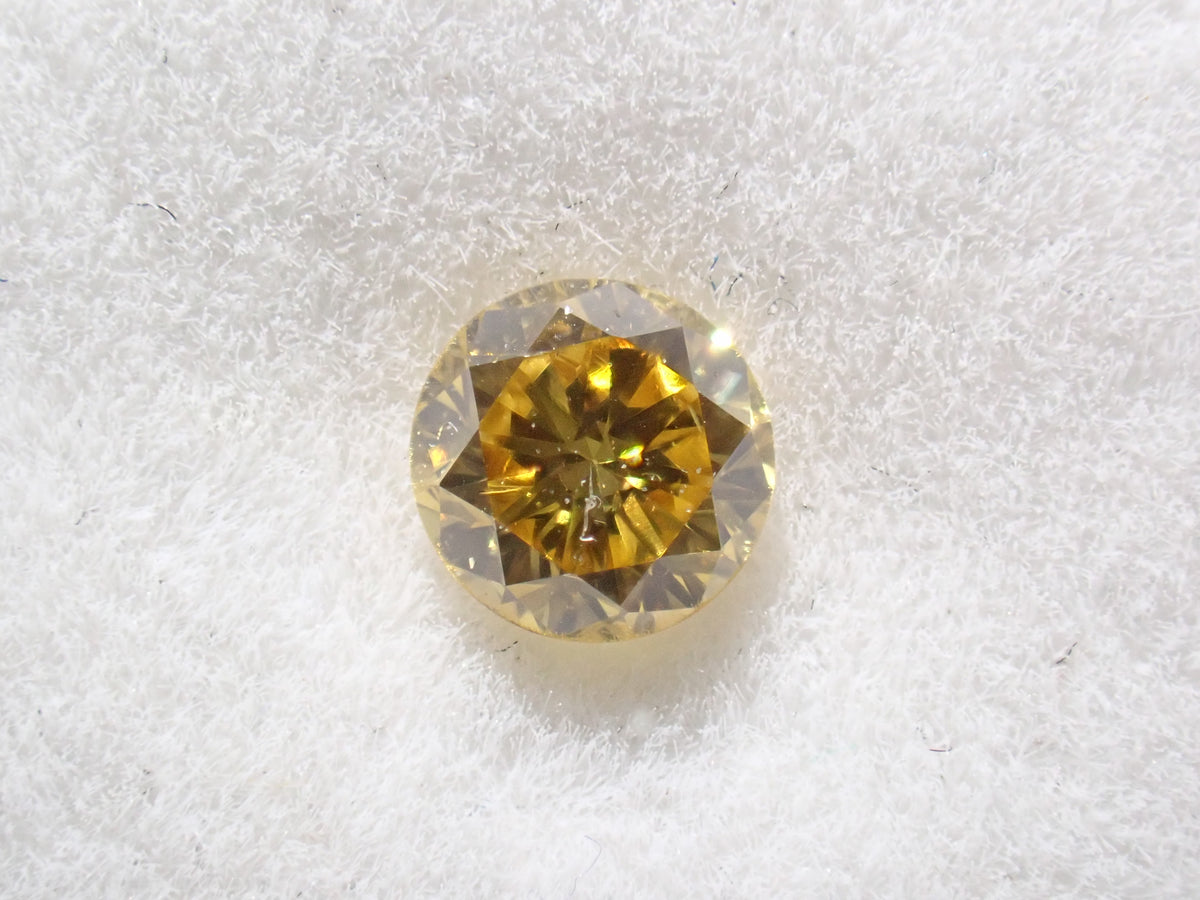 [On sale 10/3 at 10 PM] Diamond Gacha (all stones include sorting) featuring 2 diamonds that reveal hearts under a scope (0.20ct, 0.16ct) / Limited to 6 stones available / Multi-purchase discount available