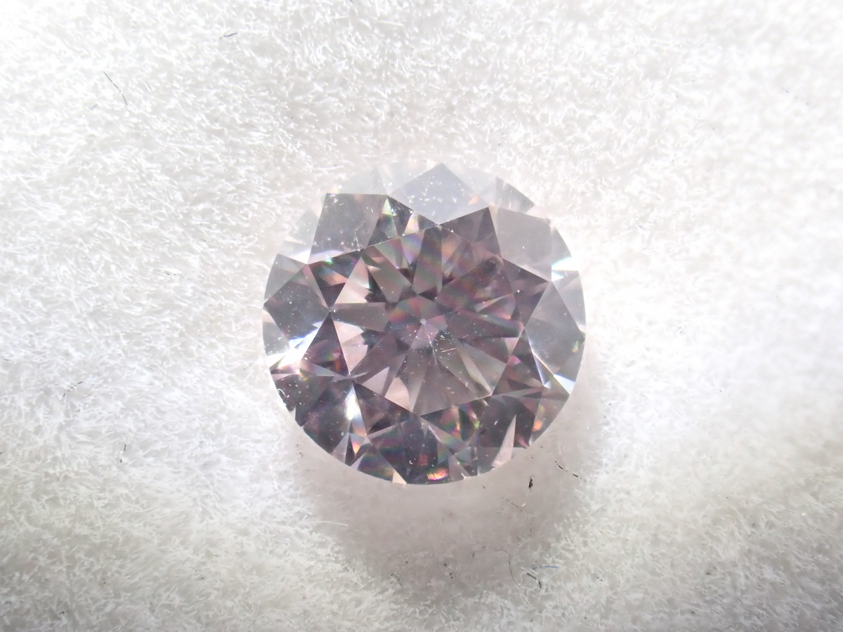 [On sale 10/3 at 10 PM] Diamond Gacha (all stones include sorting) featuring 2 diamonds that reveal hearts under a scope (0.20ct, 0.16ct) / Limited to 6 stones available / Multi-purchase discount available
