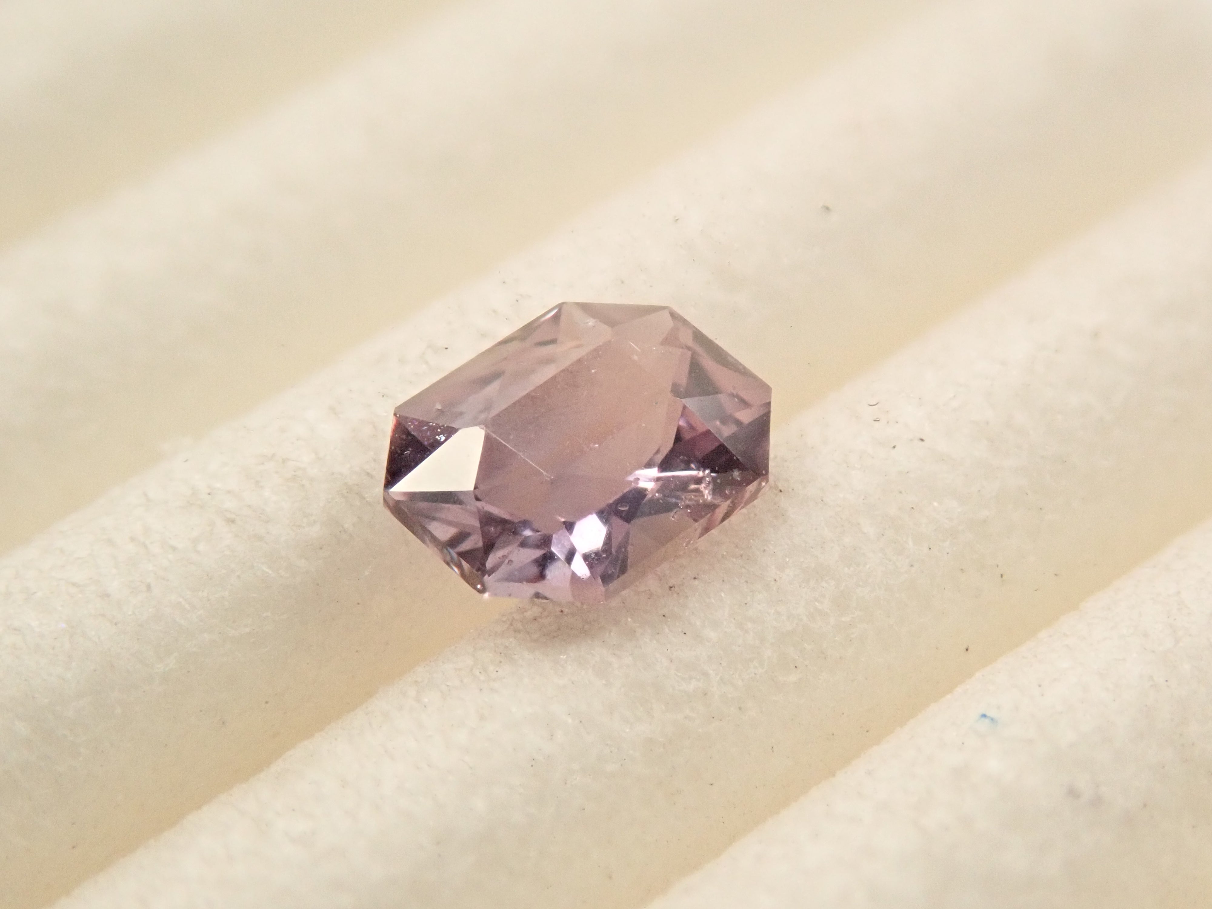 【10/10 22時販売】タンザニア産パープルサファイア 0.355ctルース