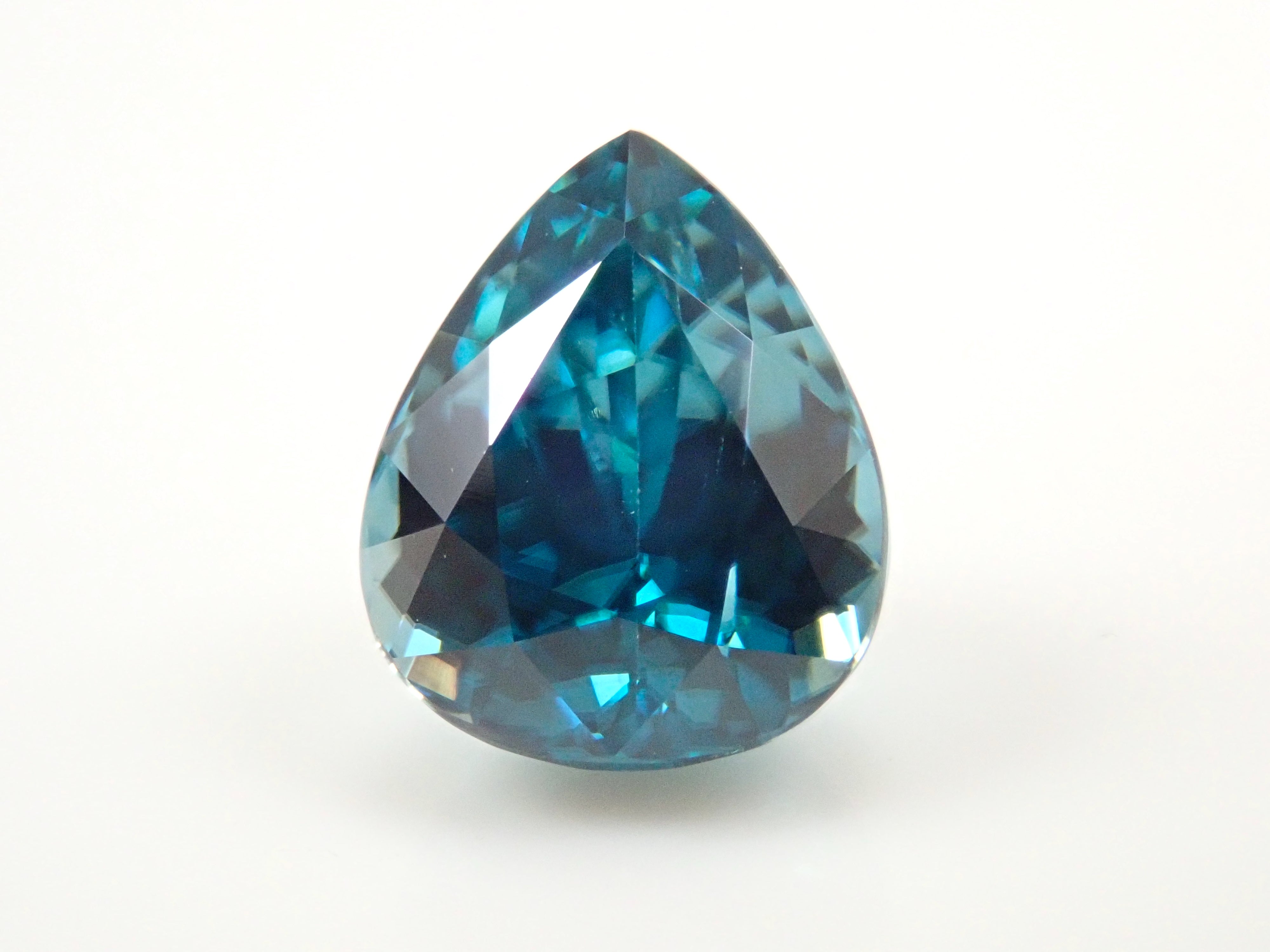 宝石ルース 『本物のカンボジア産ラタナキリ』天然ブルージルコン1.083