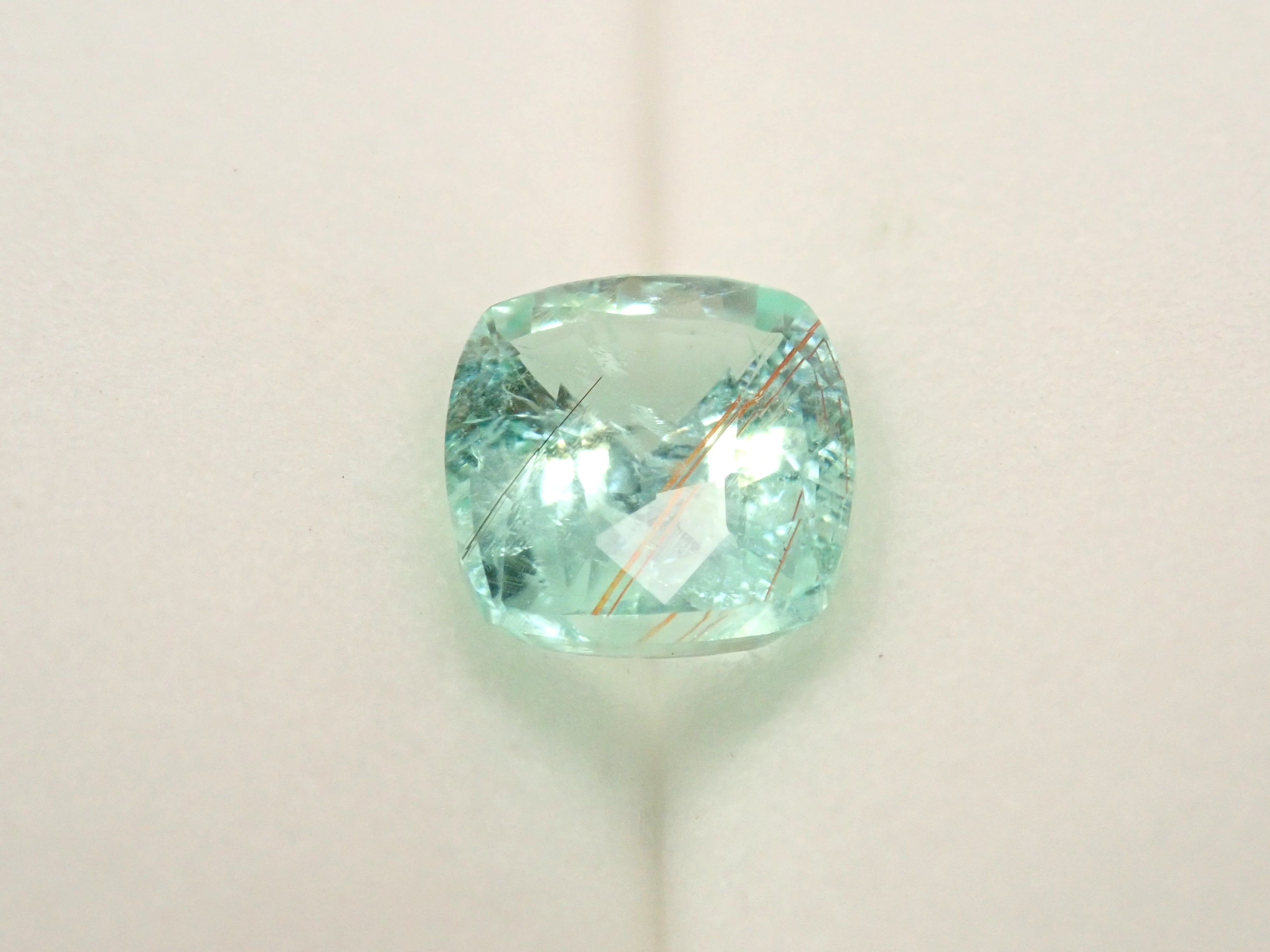 モザンビーク産パライバトルマリン 1.309ctルース（酸化鉄