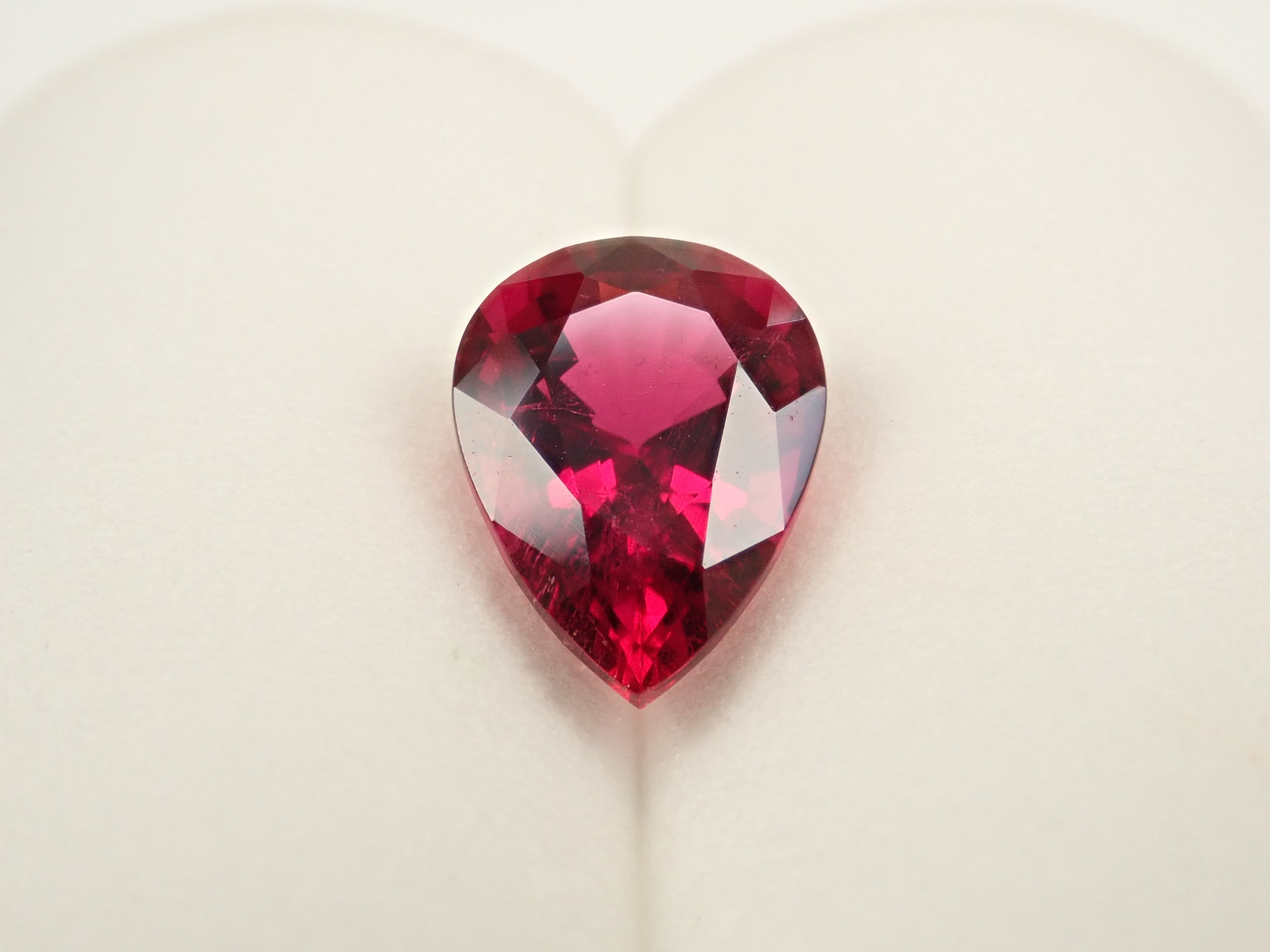 麦　究極品質　輝く未来と愛を引き寄せる幻の宝石　インペリアルルベライト 麦様専用 究極品質 輝く未来と愛を引き寄せる幻の宝石 インペリアル