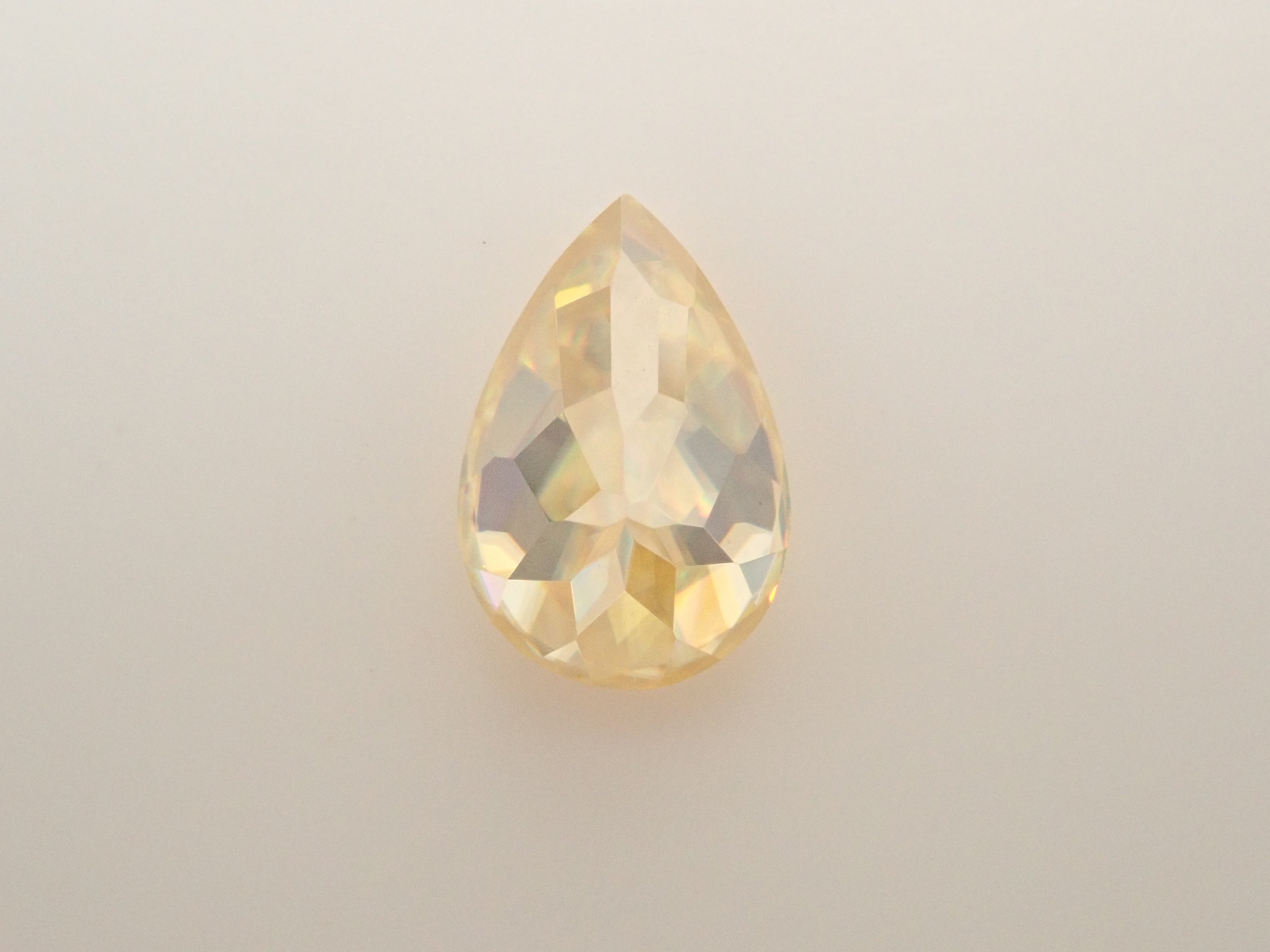 【10/9 22時販売】合成ルチル 1.362ctルース