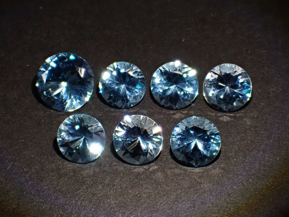 [10/22, 10:00 PM Sale] <limited to stones> Sky Blue Topaz (Round approx. 8mm, only one stone is approx. 10mm) <multiple purchase discount available></multiple></limited>