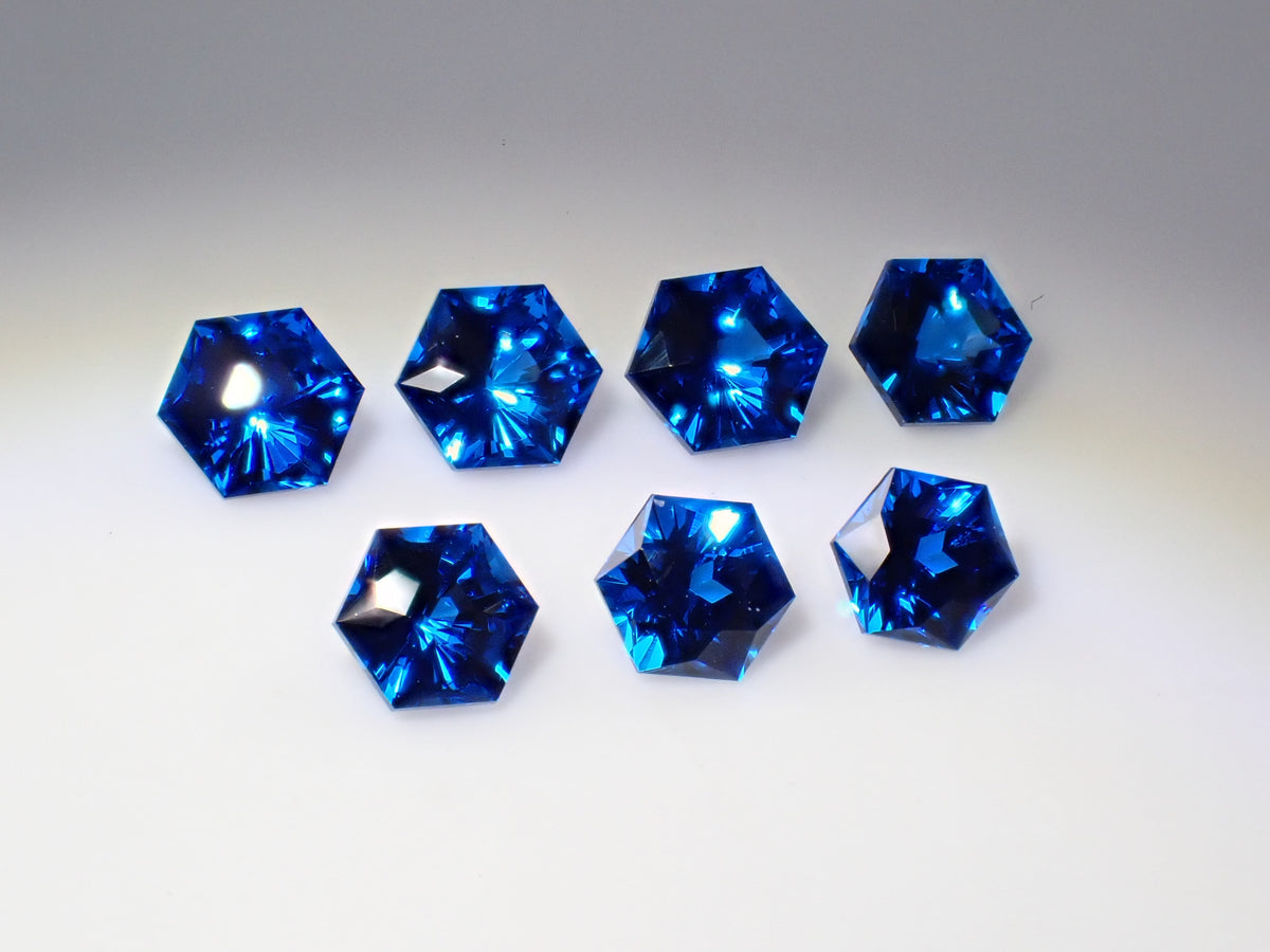 【11/1 22時販売】《限定7石》合成コバルトスピネル（サンジェ氏、ヘキサゴナルカット3mm）《複数購入割引有》