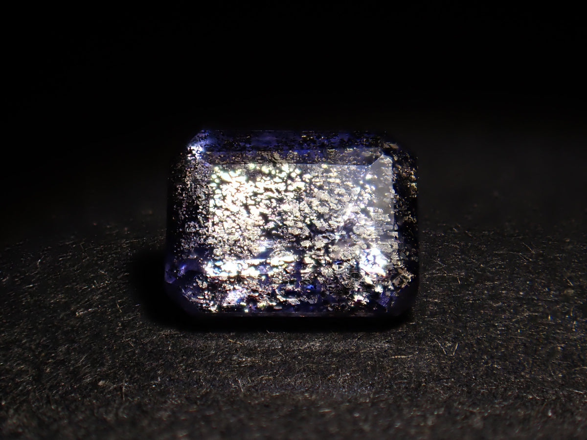 [Available 11/1 at 10 PM] <limited to stones> Indian Iolite Sunstone loose stone (avg. 0.32ct) <multi-buy discount available></multi-buy></limited>