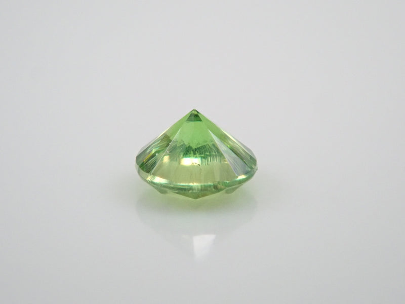 俄羅斯濃綠榴石（馬尾石）2.3 毫米/0.078 克拉裸石