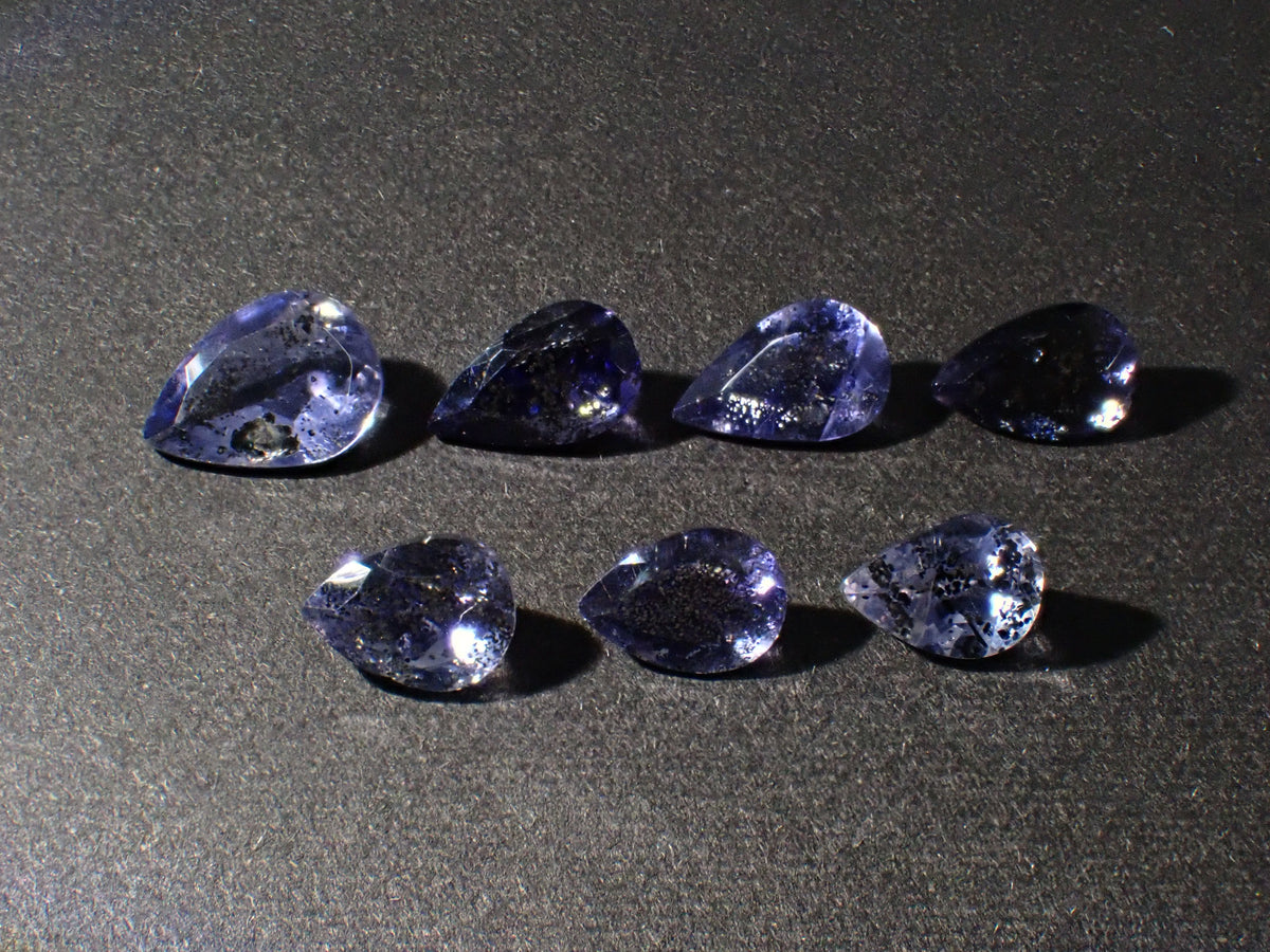 [Available 11/1 at 10 PM] 《Limited 9 pieces》 Indian Iolite Sunstone loose stone (avg. 0.70ct, pear-shaped cut) 《Multi-buy discount available》