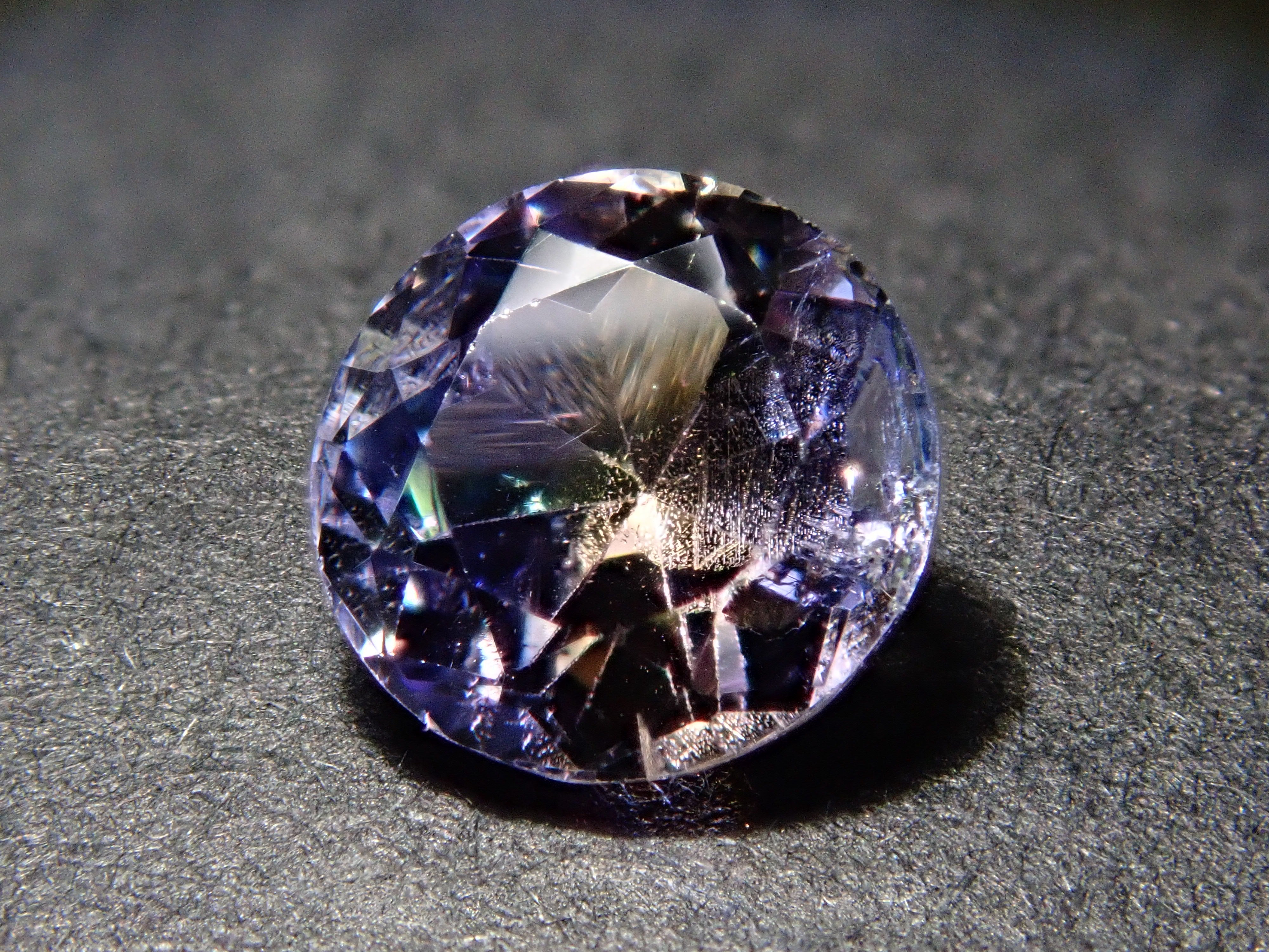 Bicolor Zoisite 0.745ct Loose Stone