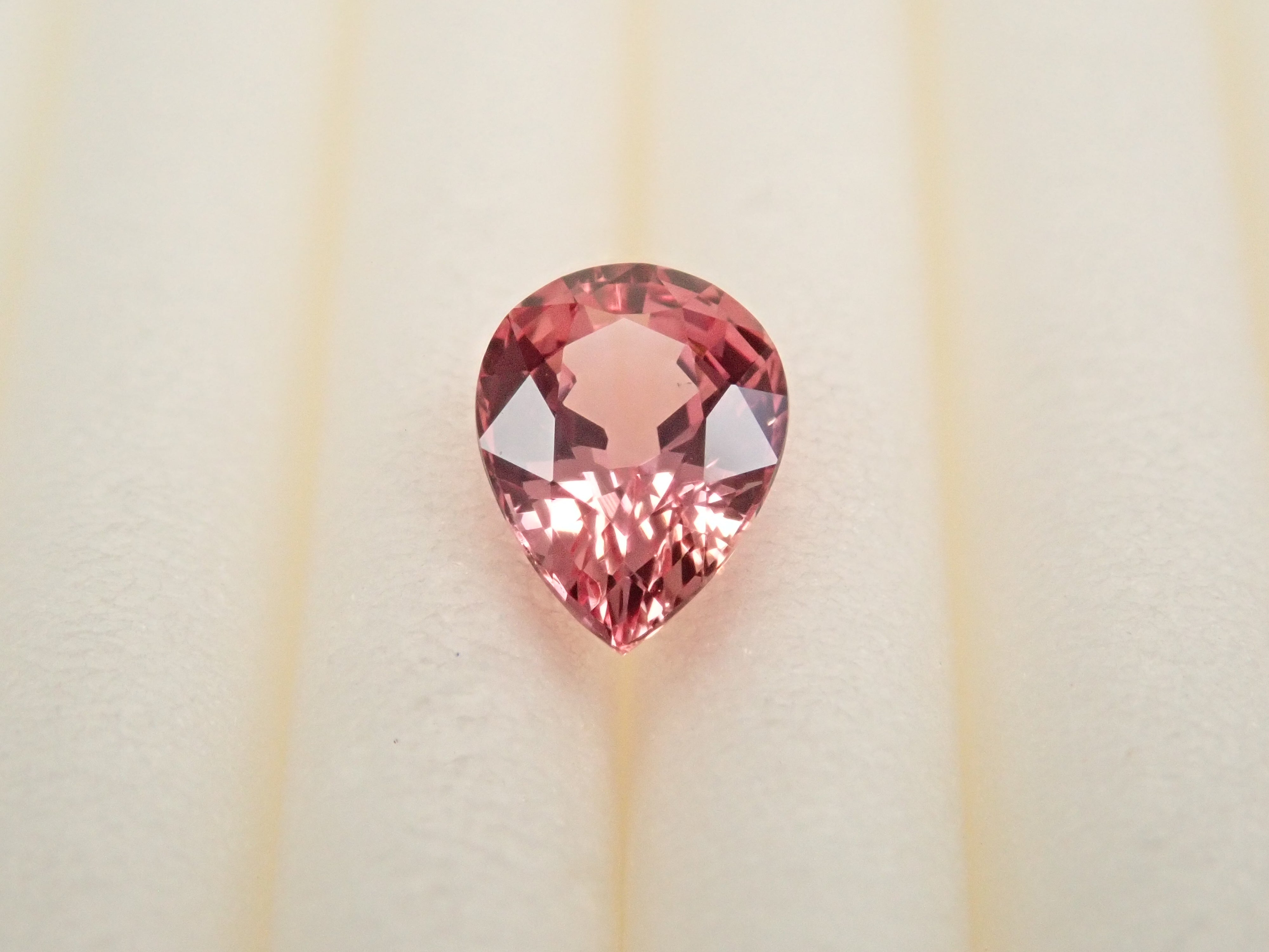 【10/17 22時販売】パパラチアサファイア 0.376ctルース 中宝鑑