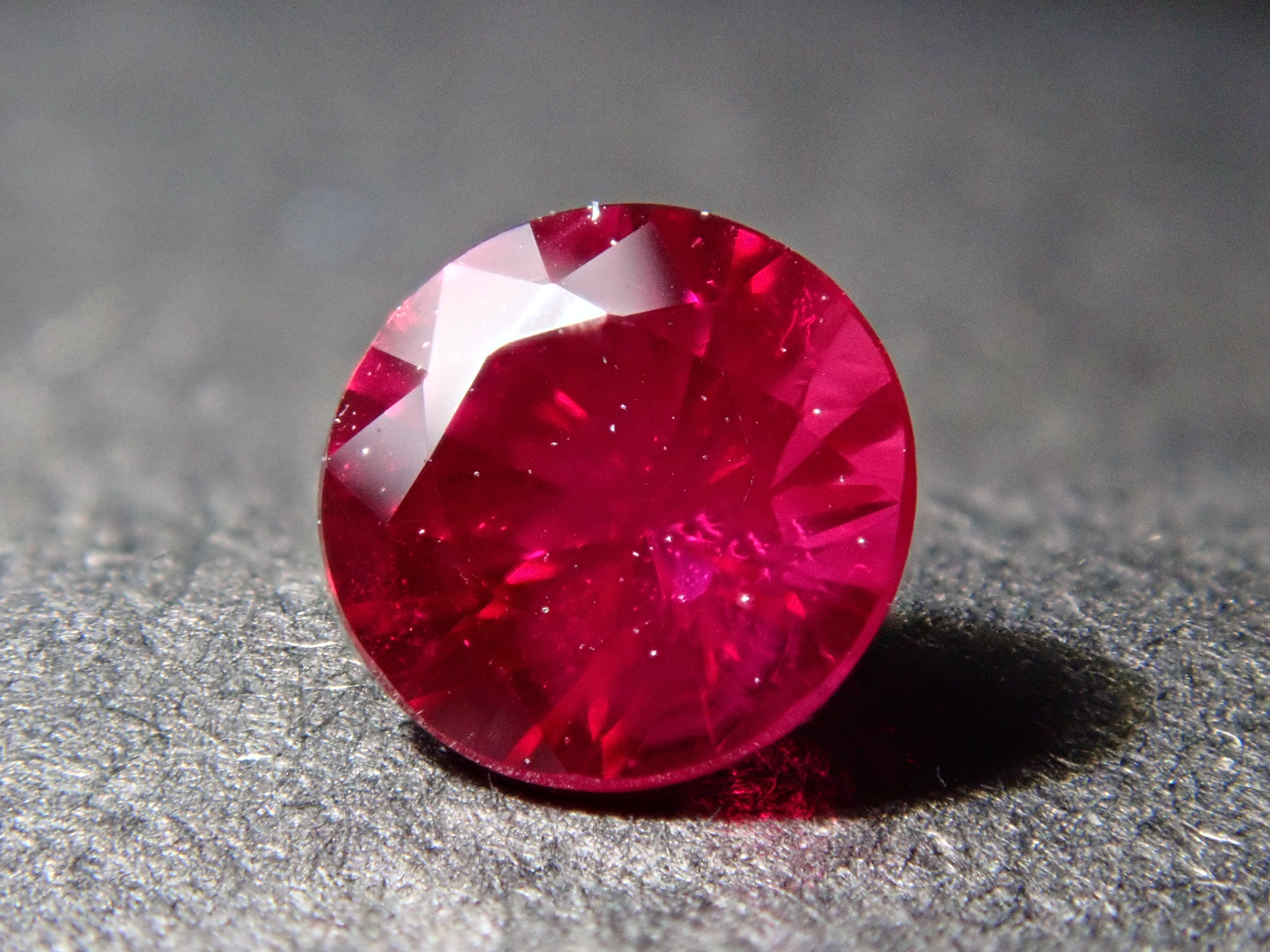 ピジョンブラッドルビー 0.290ctルース