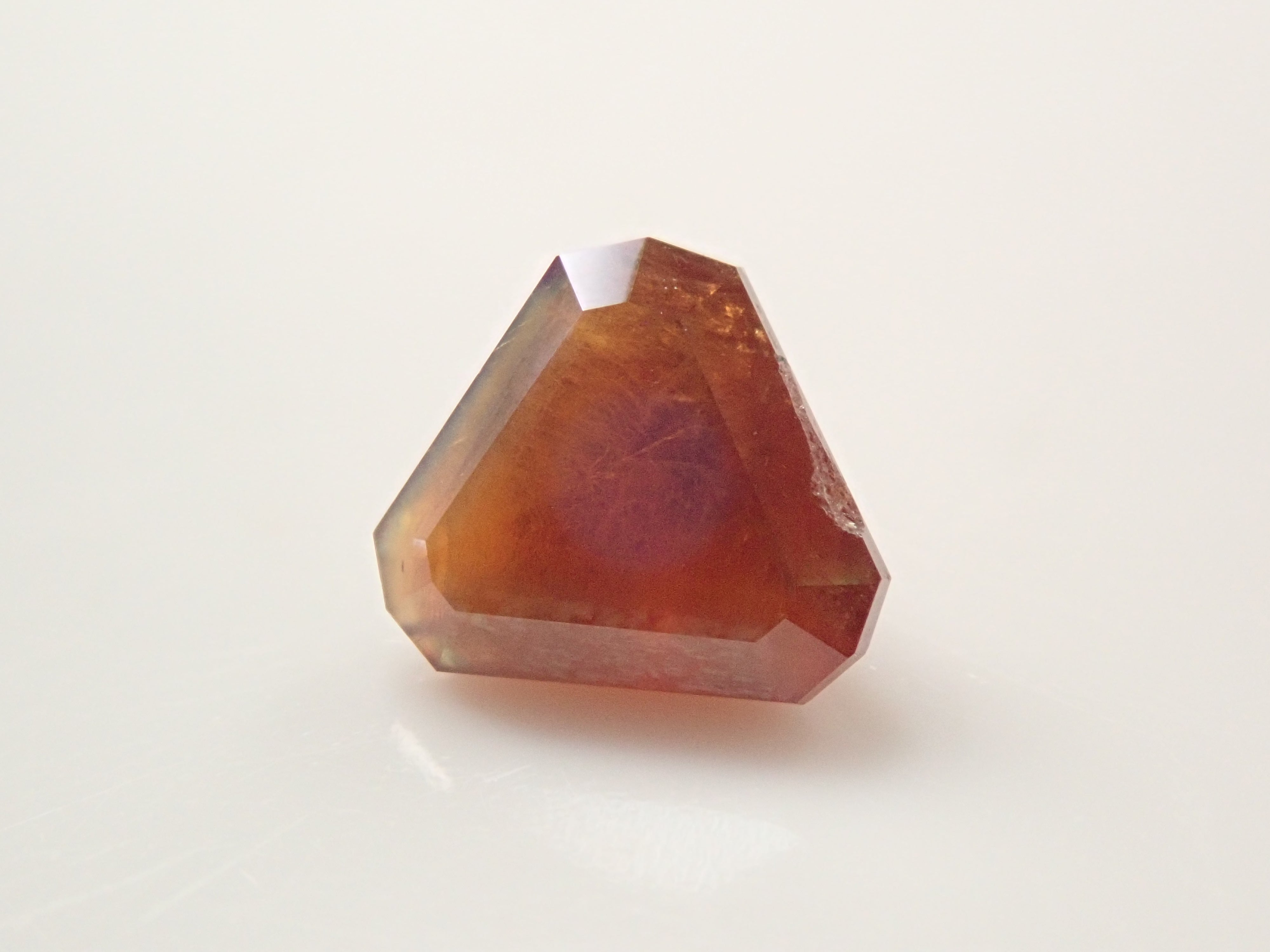 奈良県天川村産レインボーガーネット（アンドラダイトガーネット