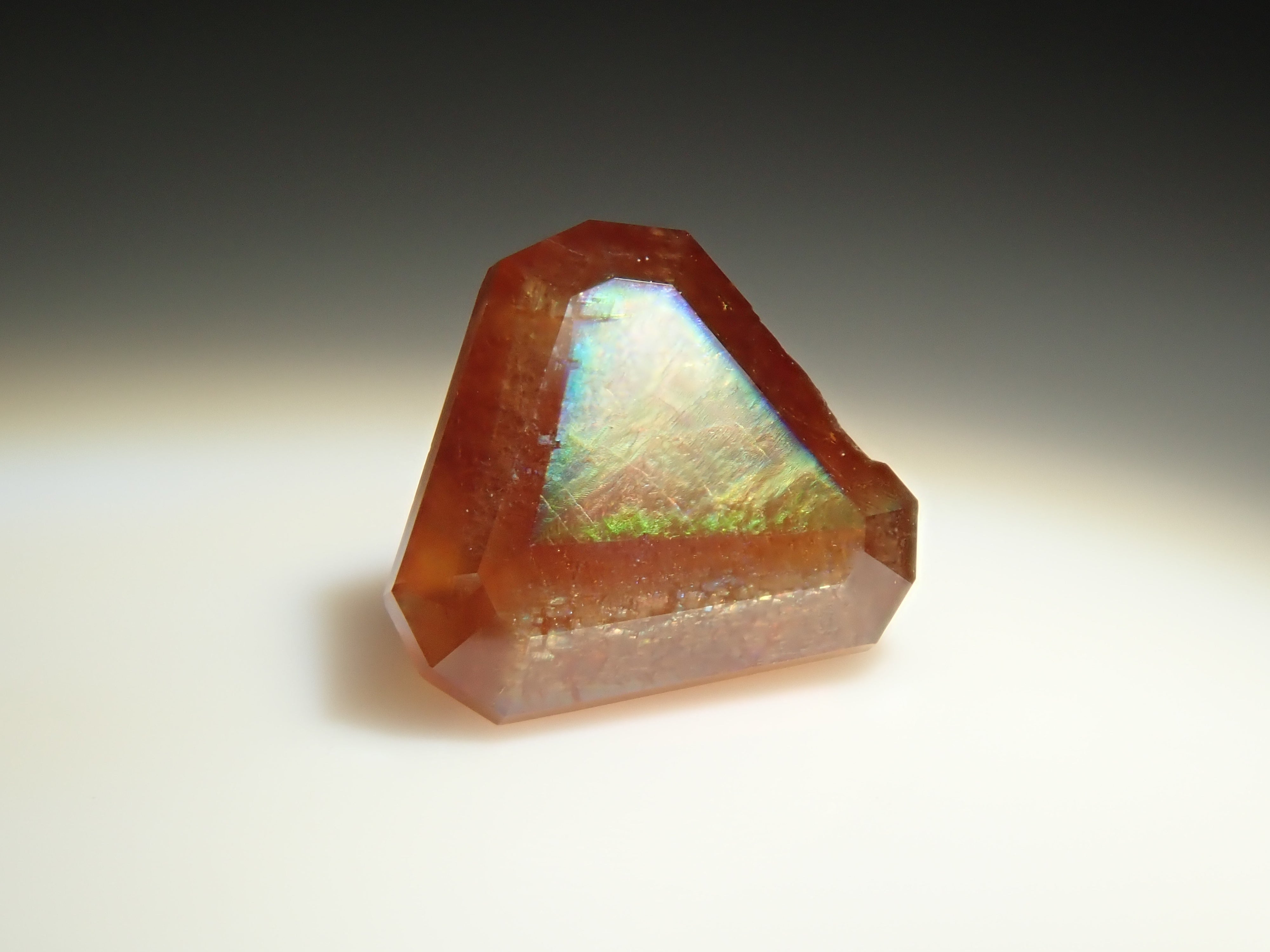 奈良県天川村産レインボーガーネット（アンドラダイトガーネット