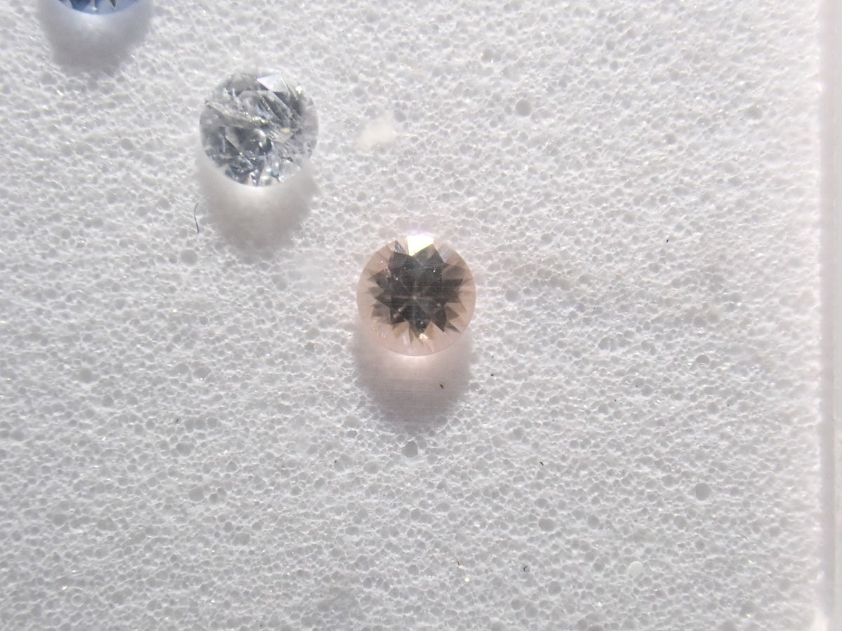 【10/12 22時販売】《限定2セット》オレンジベニトアイト（ピーチベニト）含むベニトアイトグラデーション6石セット（1.75mm,トップクオリティ含む） 《複数購入割引有》
