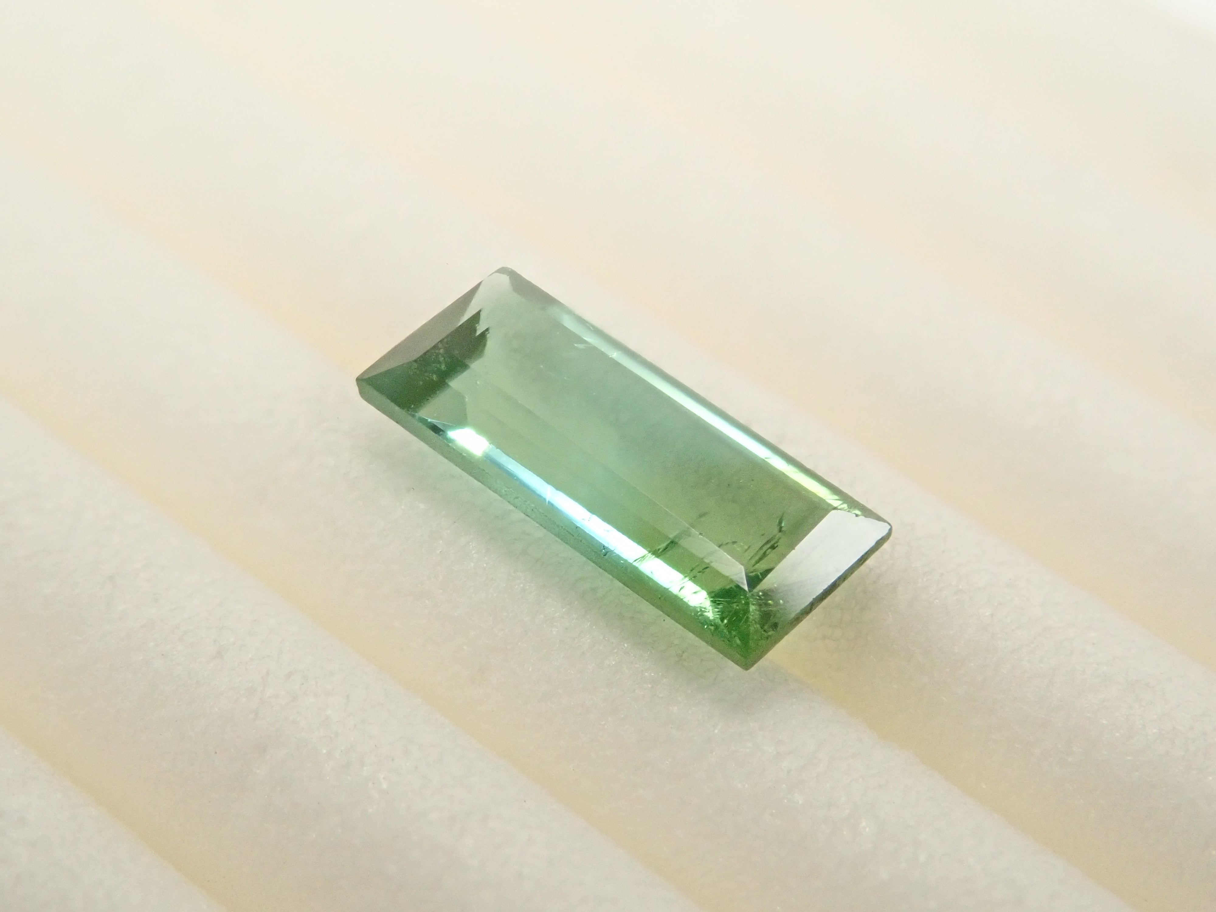 ブラジル産バイカラートルマリン 0.621ctルース