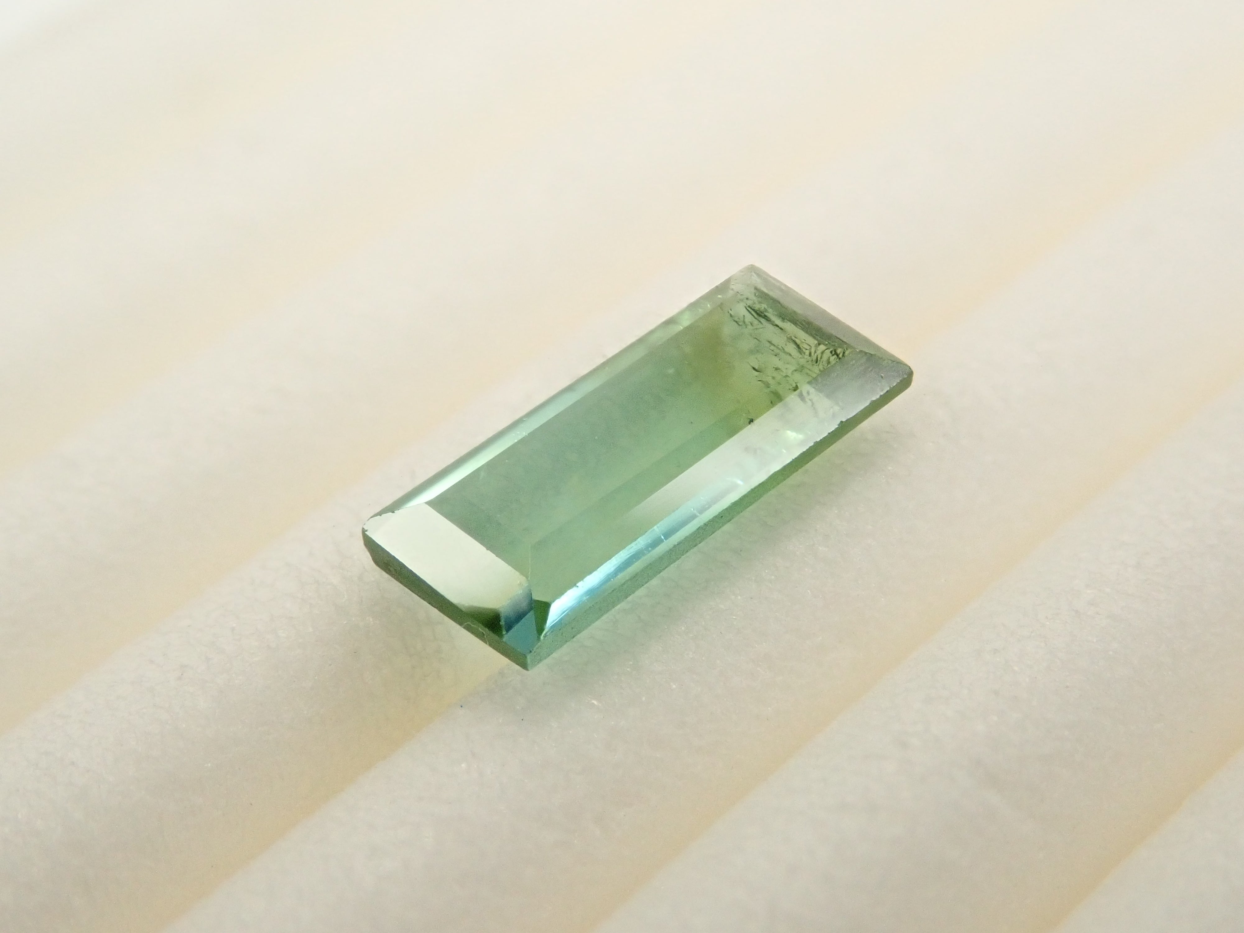 ブラジル産バイカラートルマリン 0.621ctルース