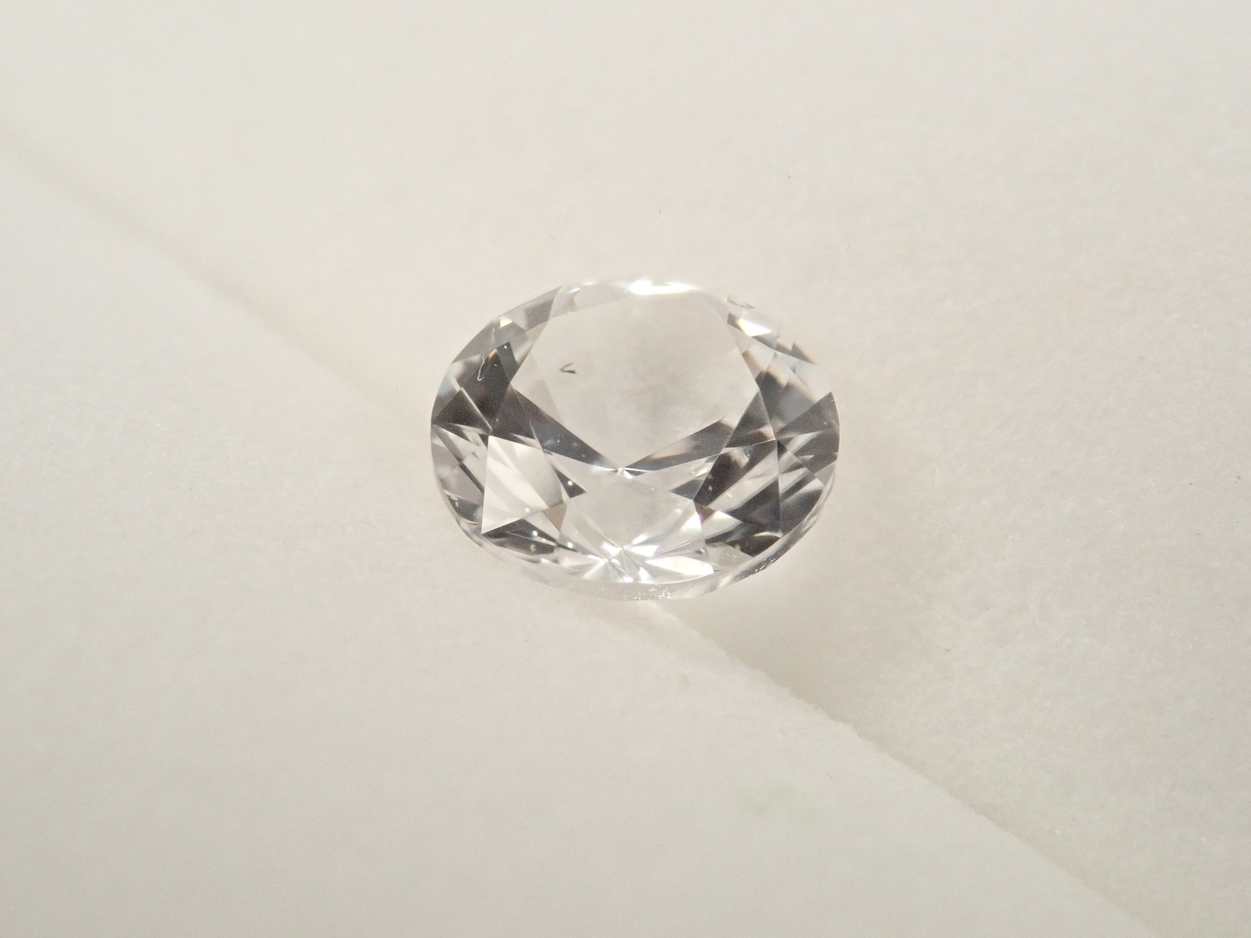 【10/19 22時販売】ロシア産フェナカイト 5.8mm/0.733ctルース