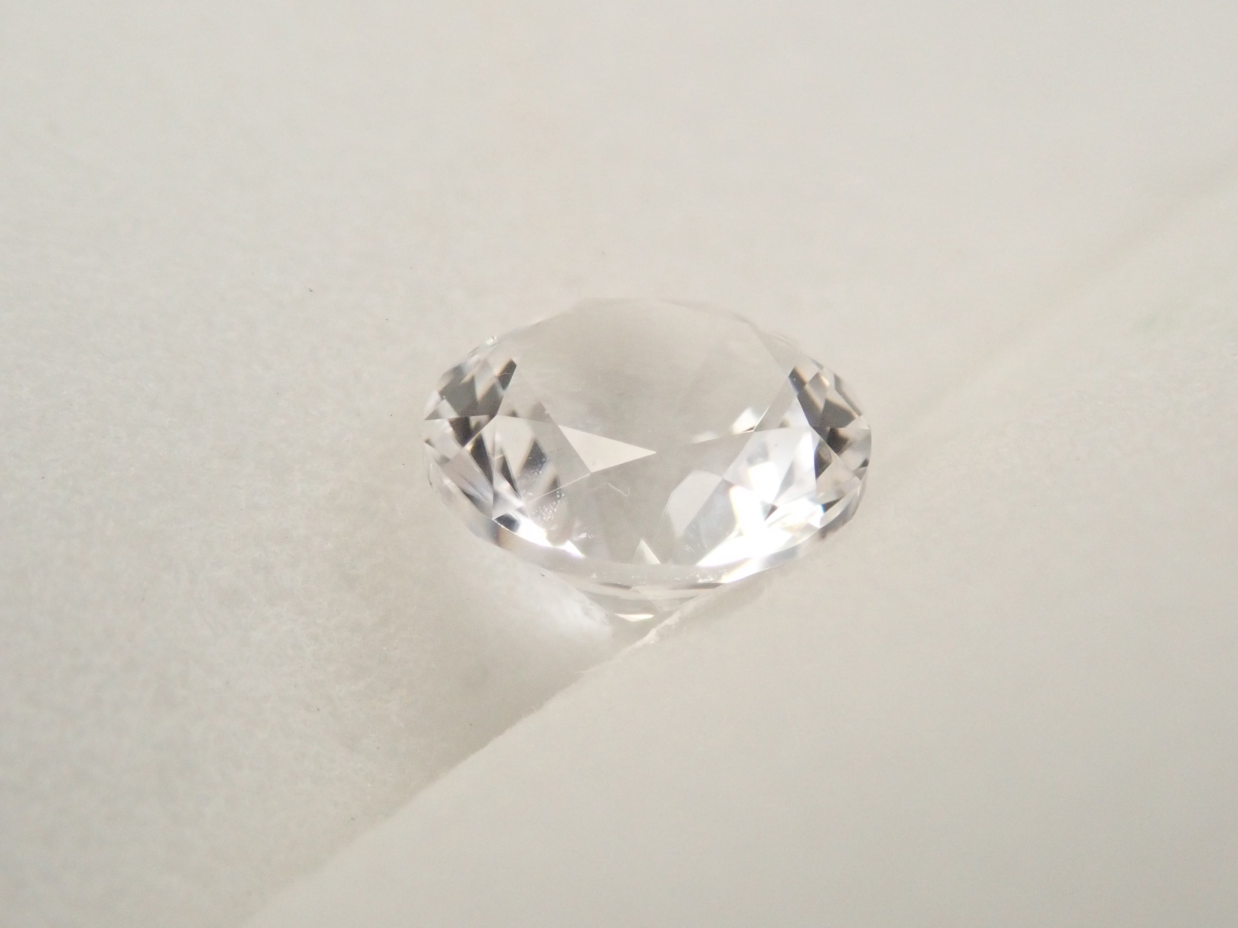 【10/19 22時販売】ロシア産フェナカイト 5.8mm/0.733ctルース