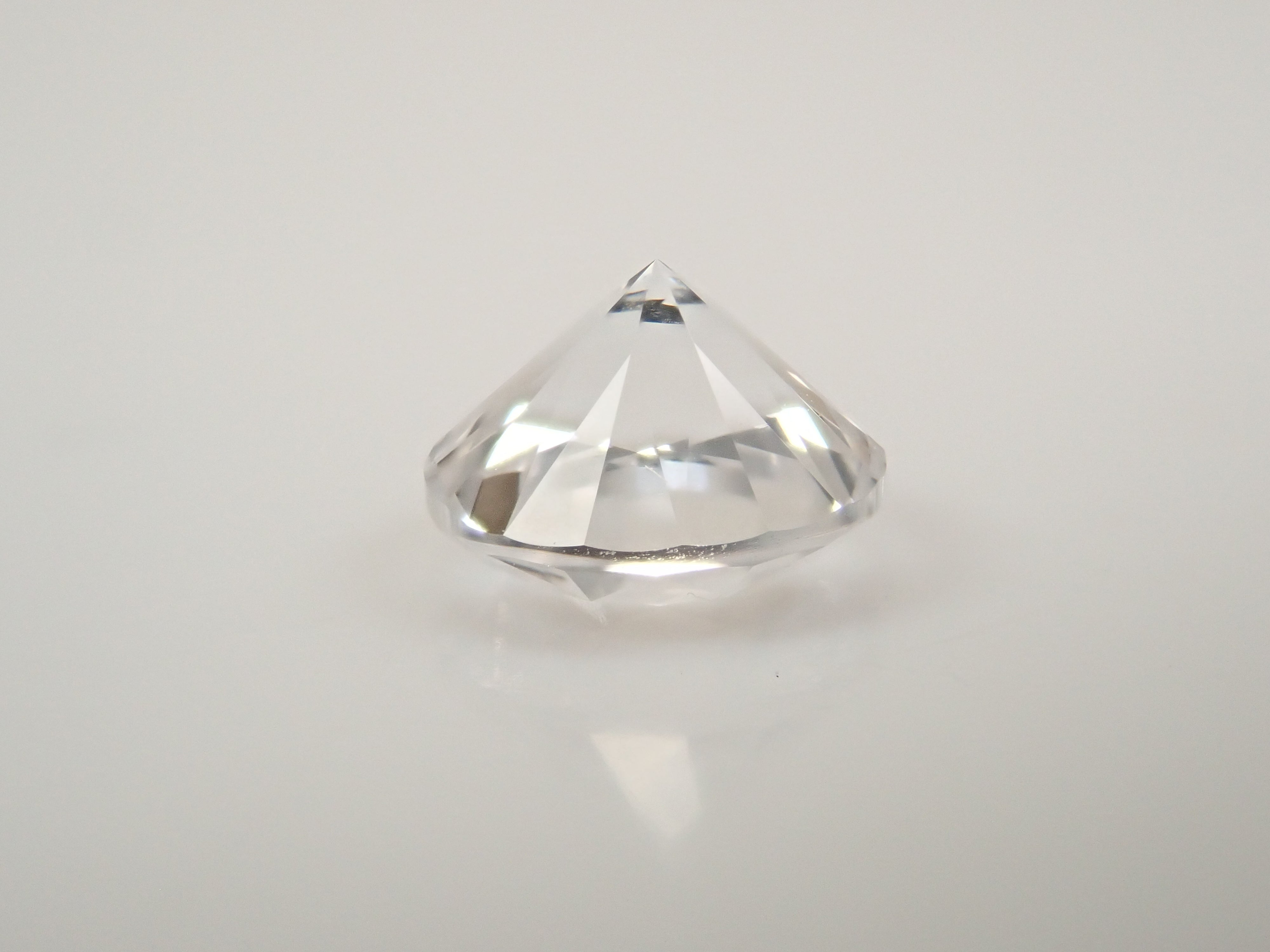【10/19 22時販売】ロシア産フェナカイト 5.8mm/0.733ctルース