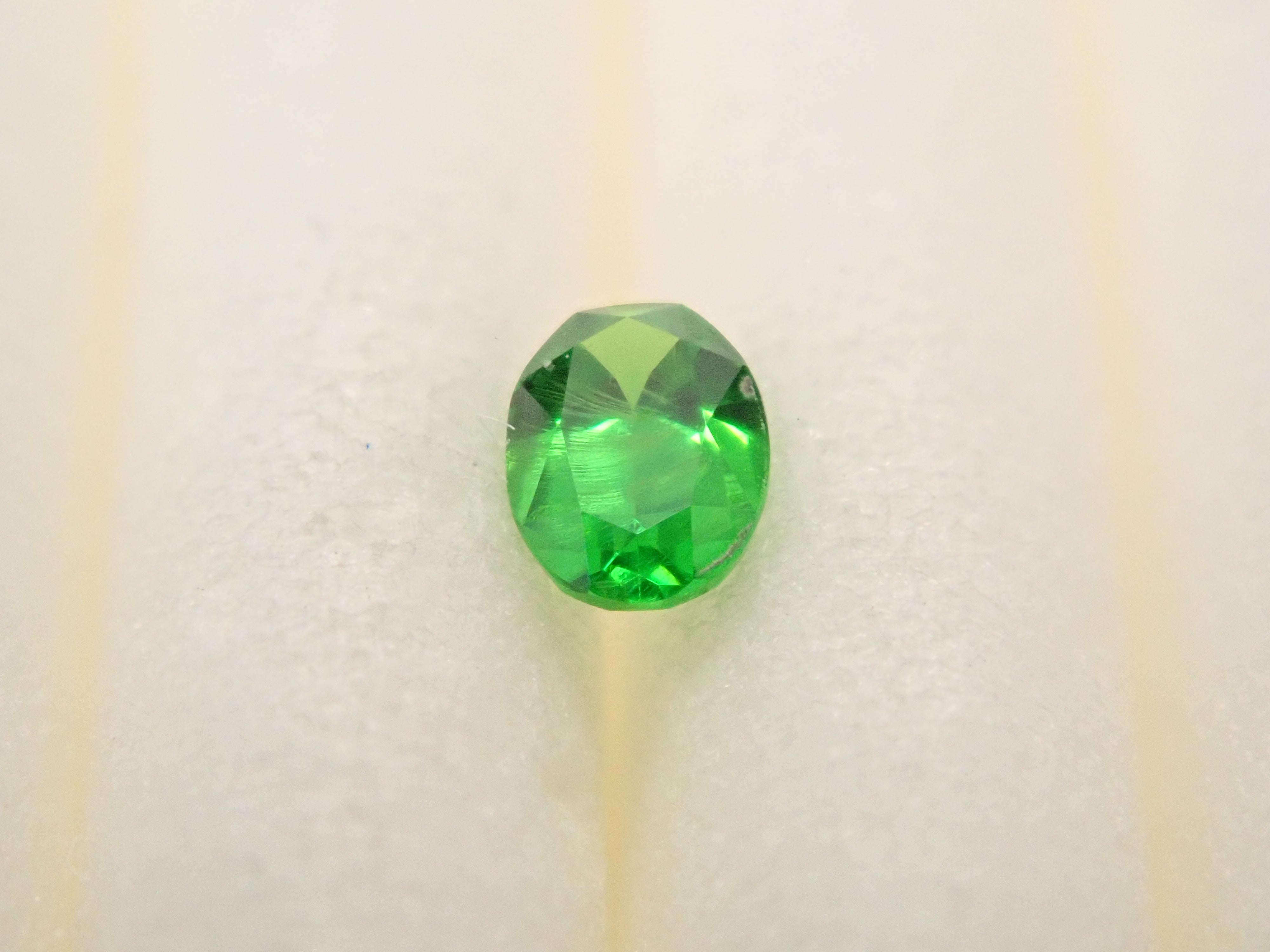 [12560895] Russian Demantoid Garnet (Horsetail) 0.067ct Loose Stone