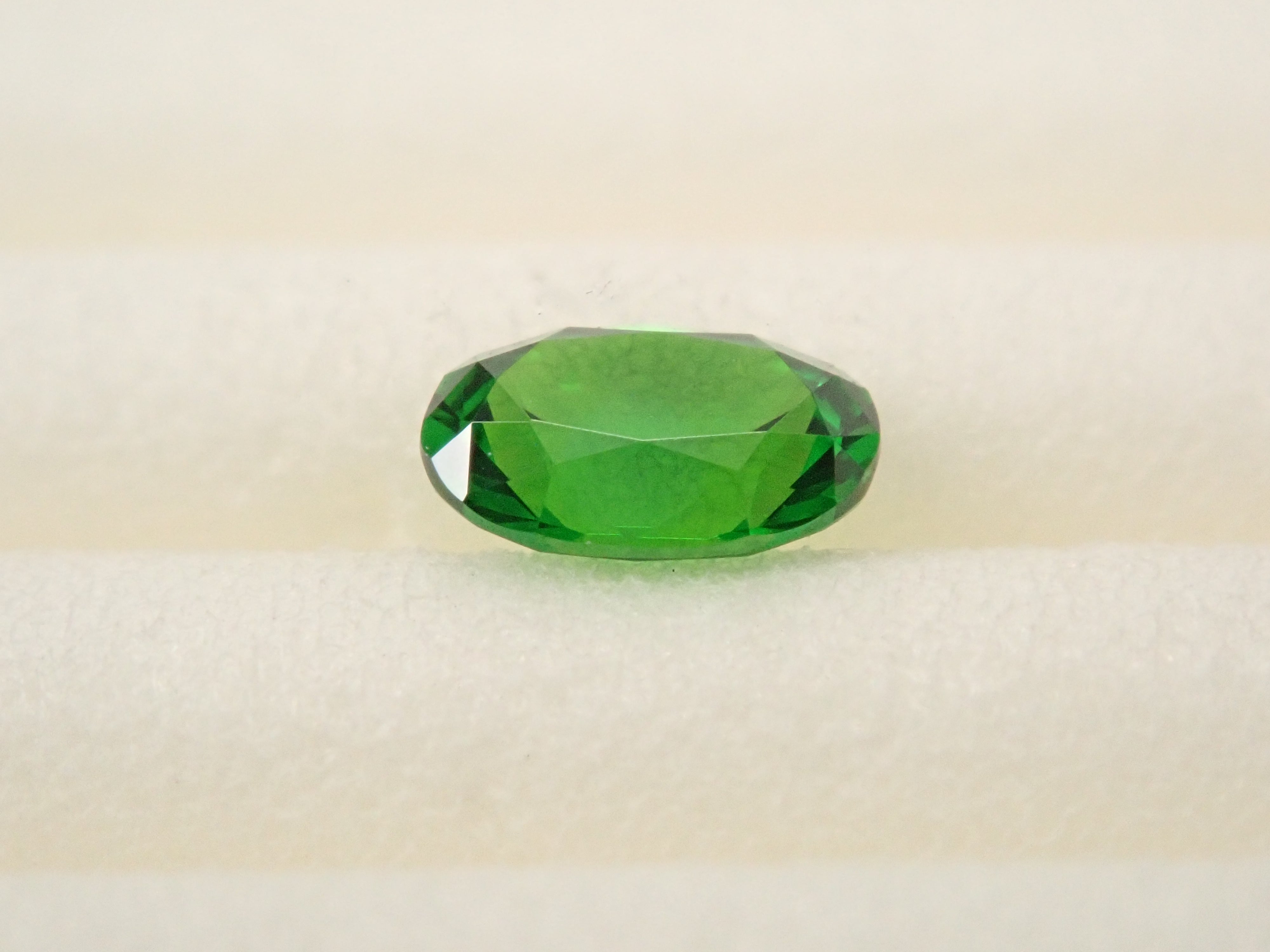 [12560901] 0.192ct loose demantoid garnet from Russia
