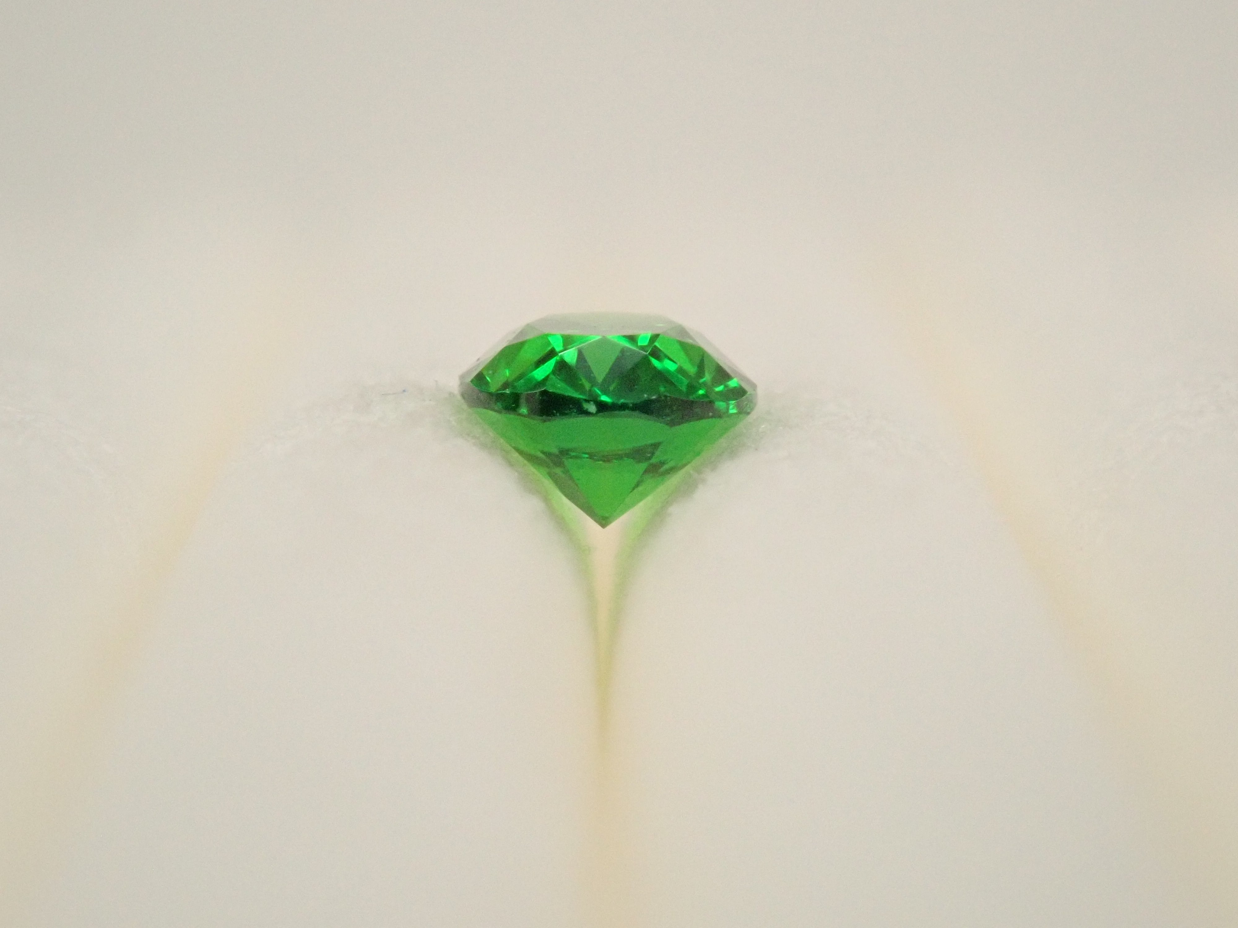 [12560901] 0.192ct loose demantoid garnet from Russia