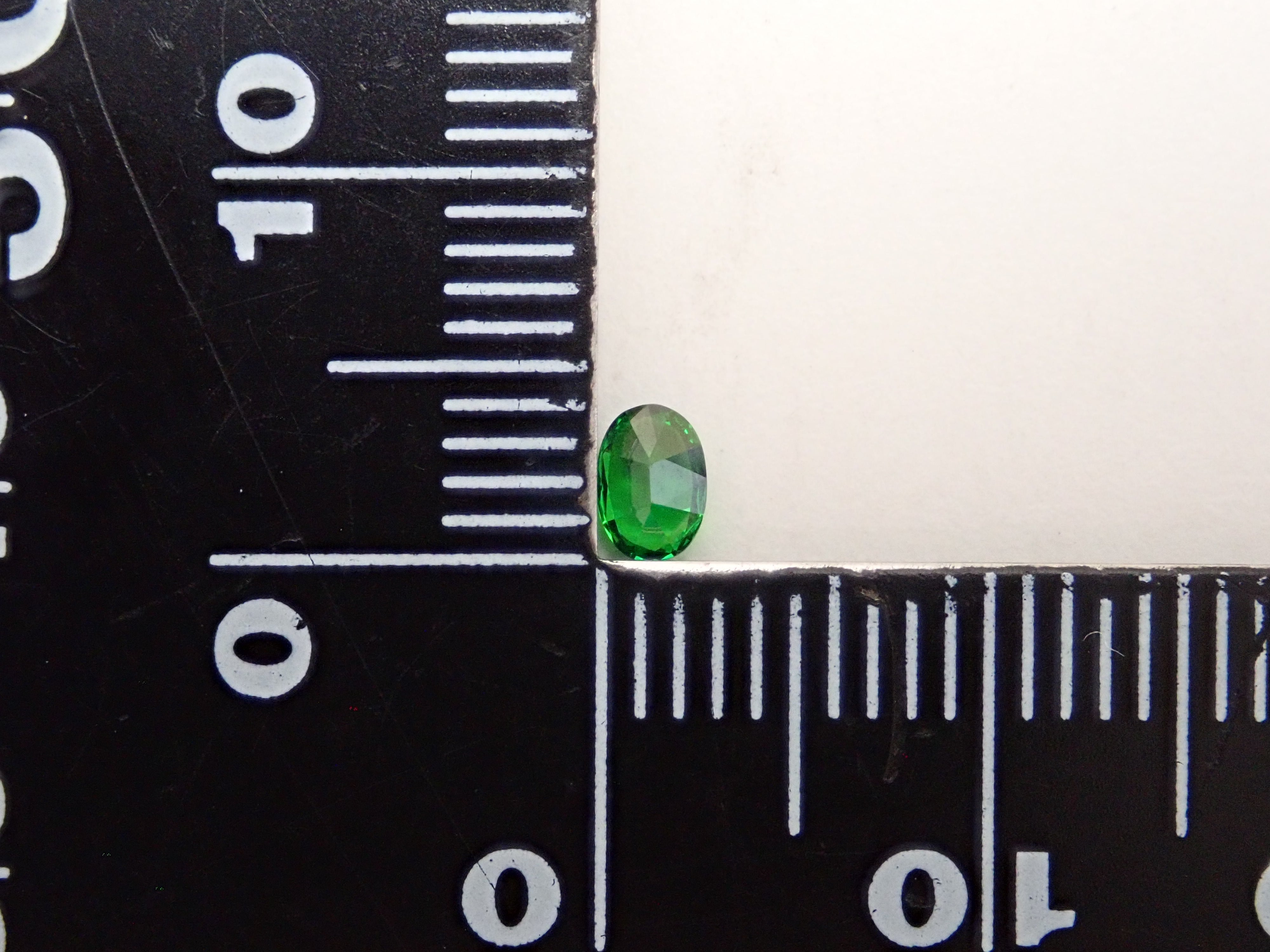 [12560901] 0.192ct loose demantoid garnet from Russia