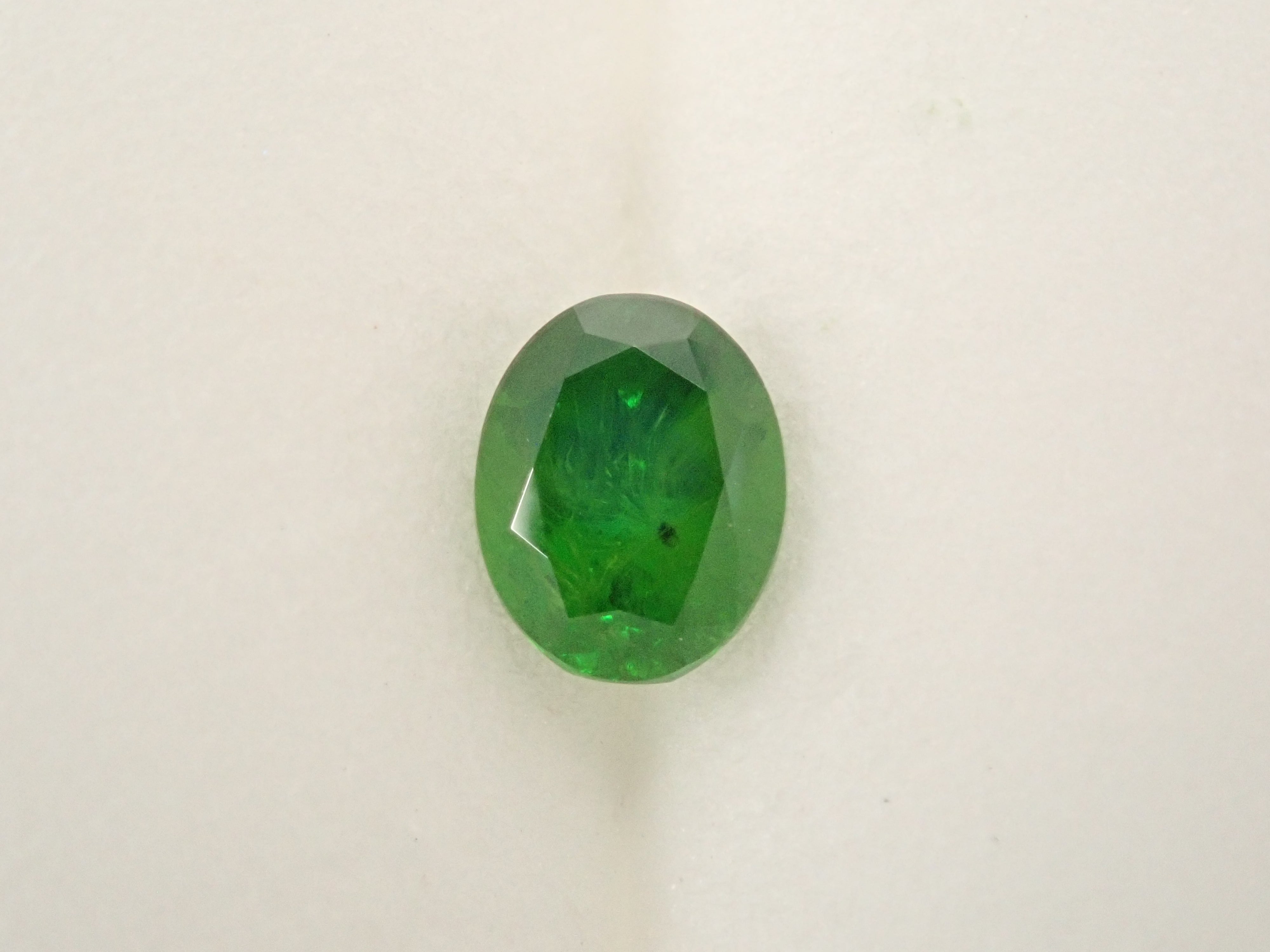 [12560902] Russian Demantoid Garnet (Horsetail) 0.487ct Loose Stone