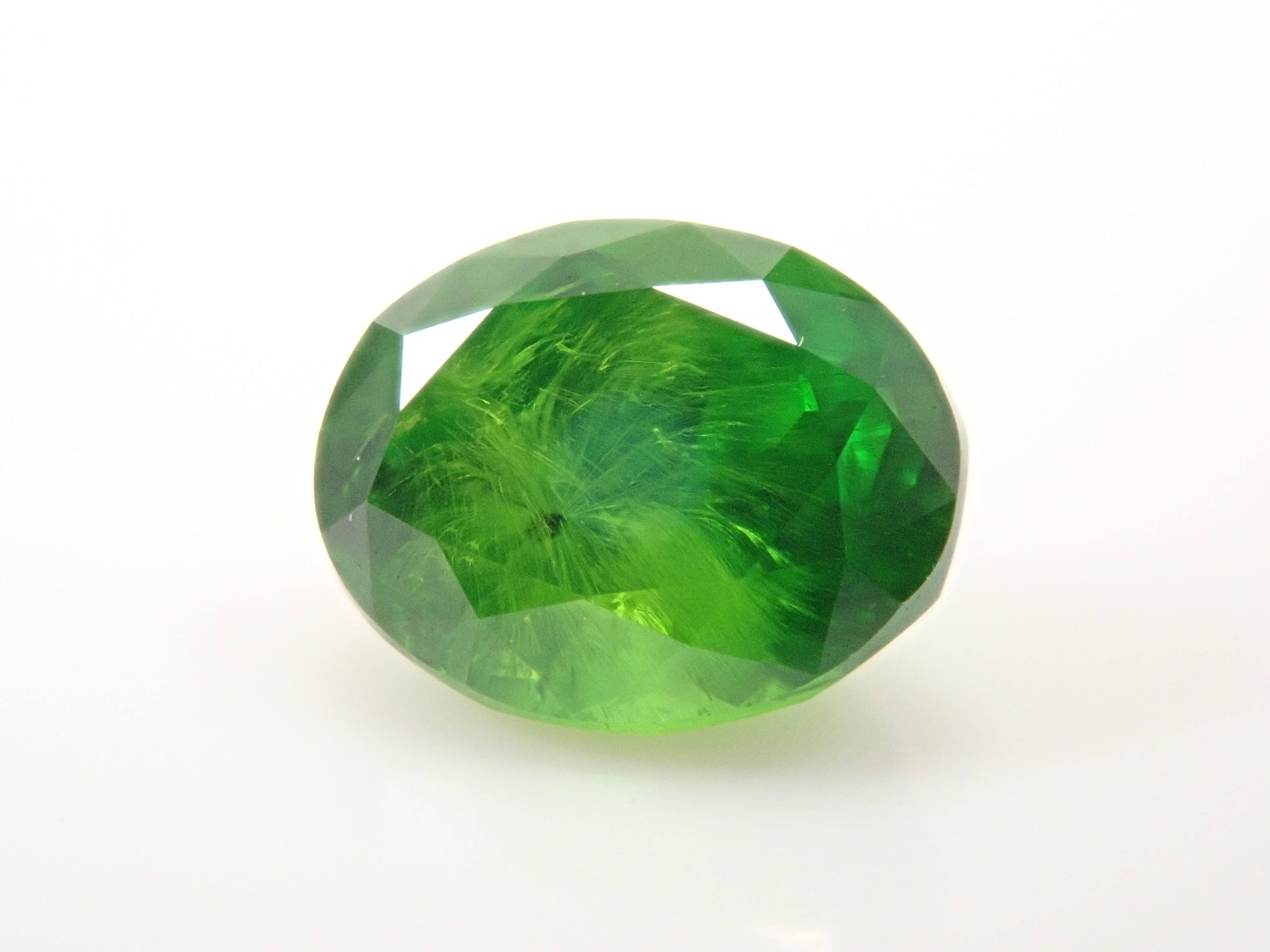 sela319　デマントイドガーネット 最高品質デマントイドガーネット(Demantoid Gatnet) ラウンド