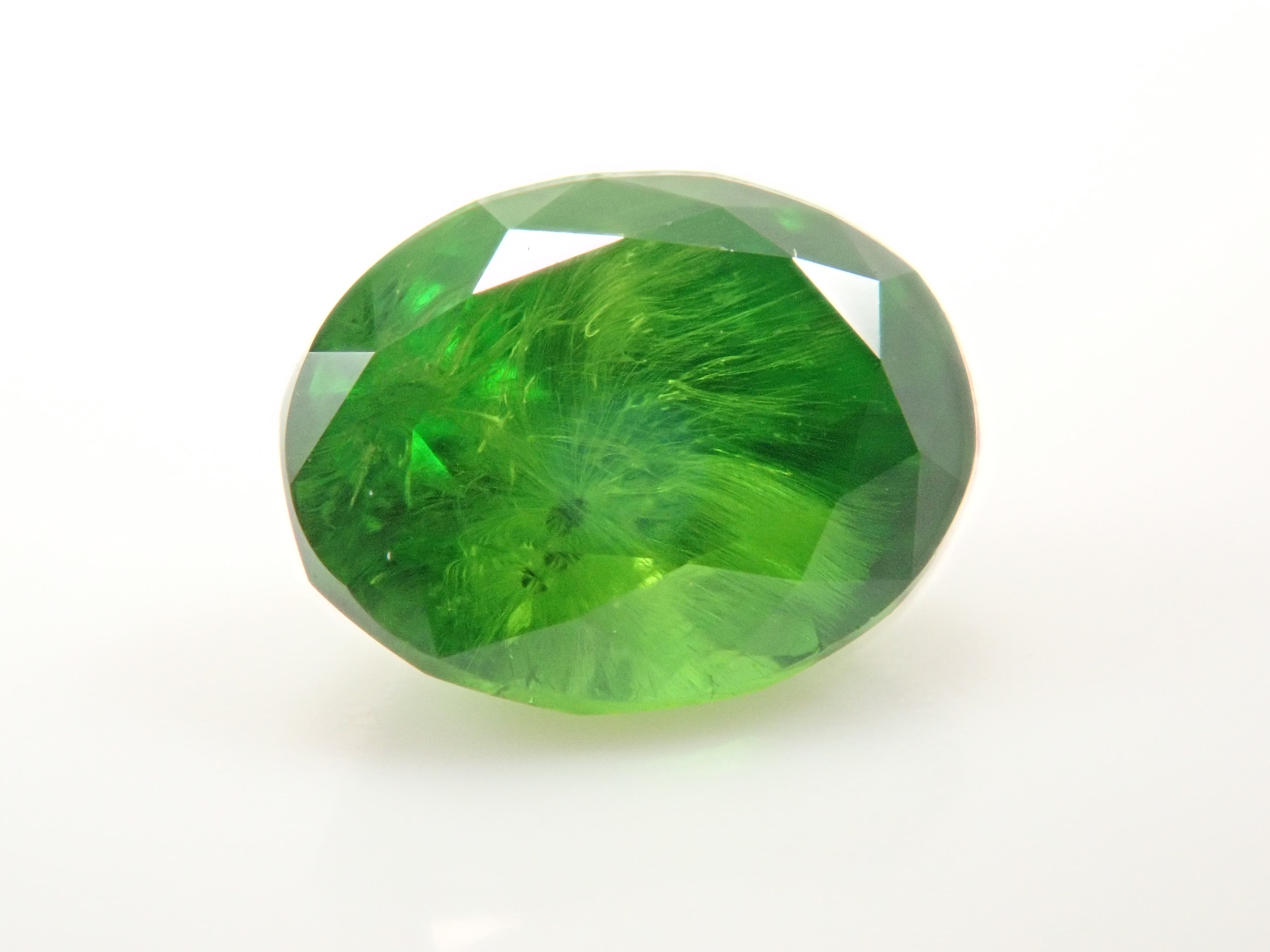 [12560902] Russian Demantoid Garnet (Horsetail) 0.487ct Loose Stone